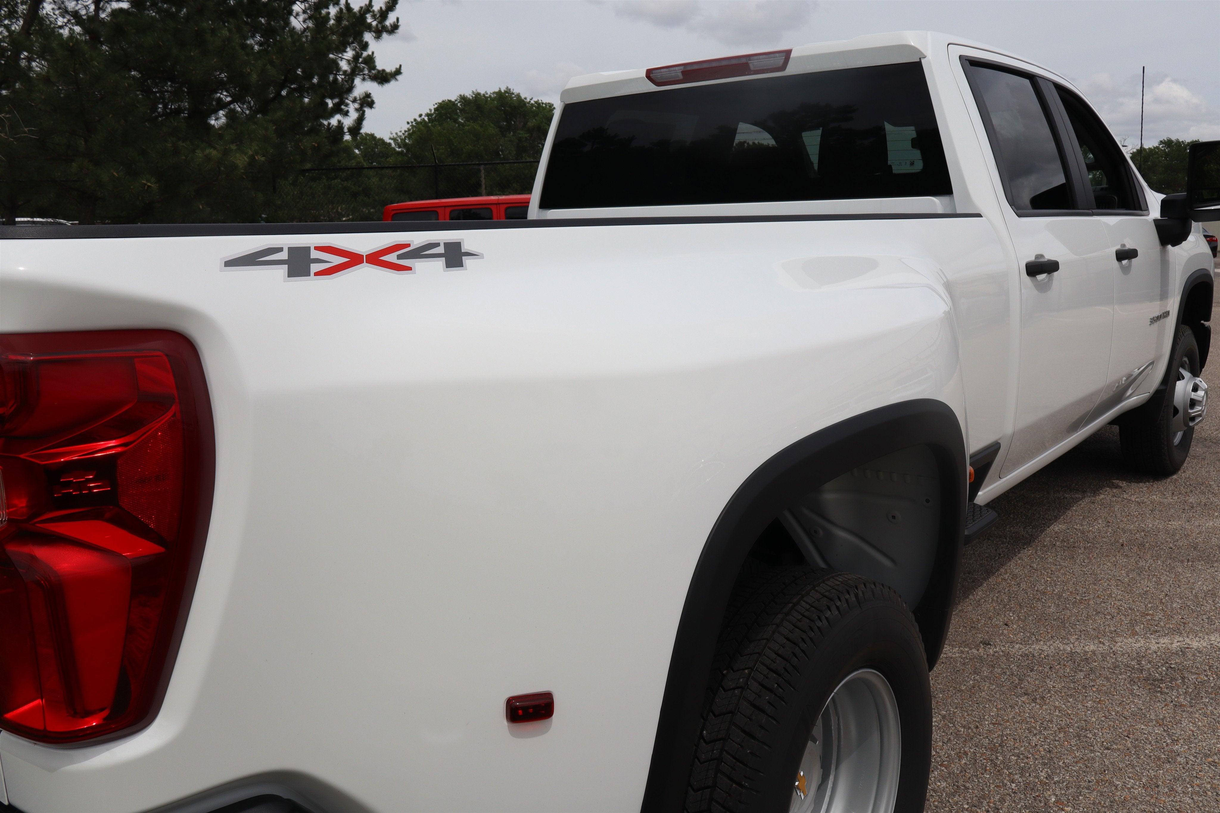 2026 Chevrolet Silverado 3500 HD WT DRW