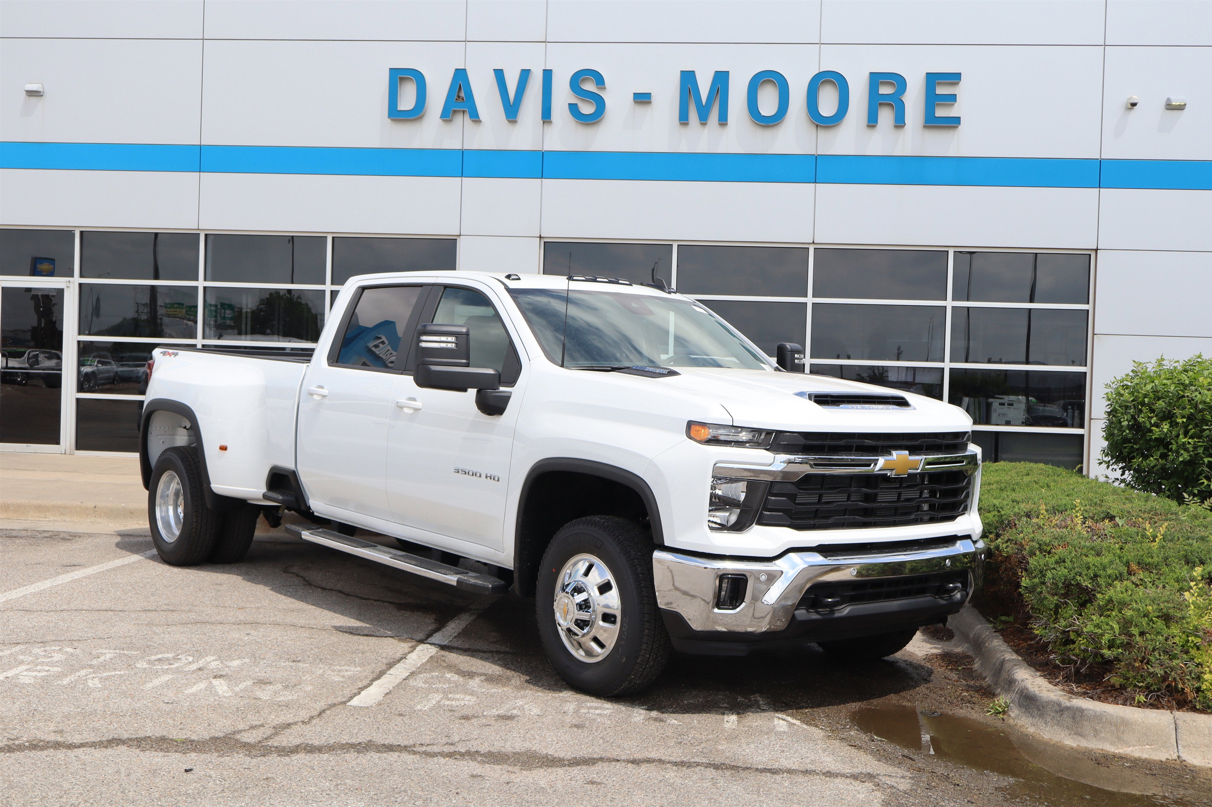 2026 Chevrolet Silverado 3500 HD LT DRW