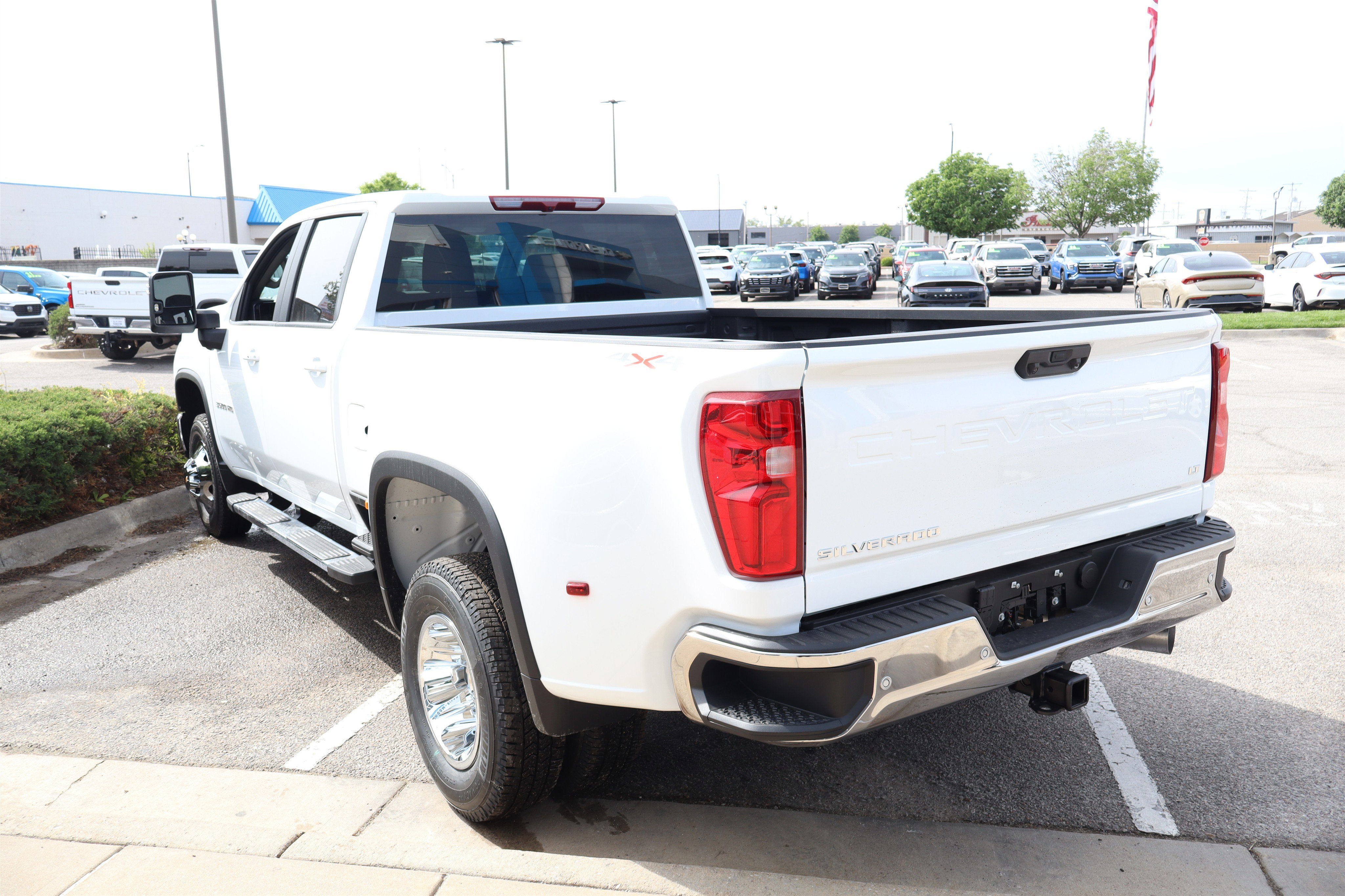 2026 Chevrolet Silverado 3500 HD LT DRW