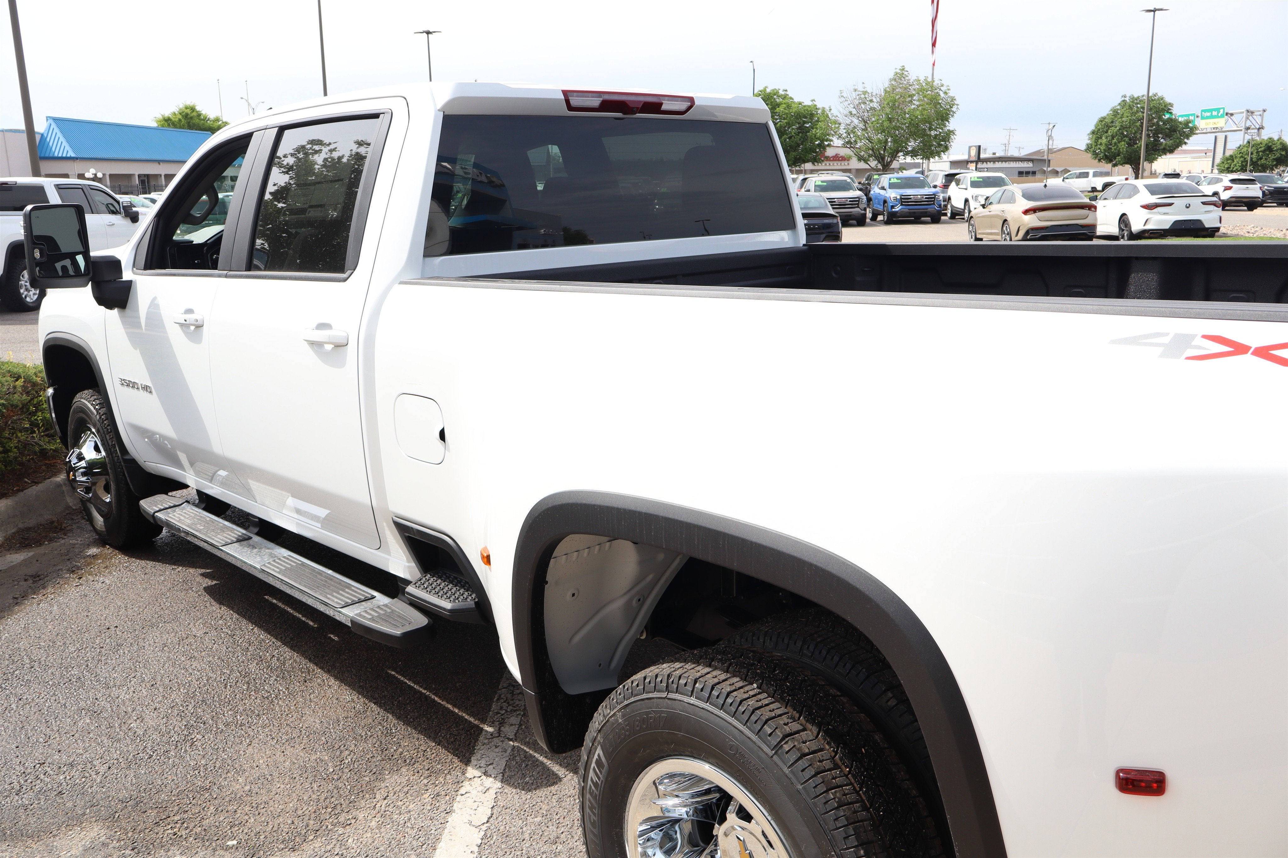 2026 Chevrolet Silverado 3500 HD LT DRW
