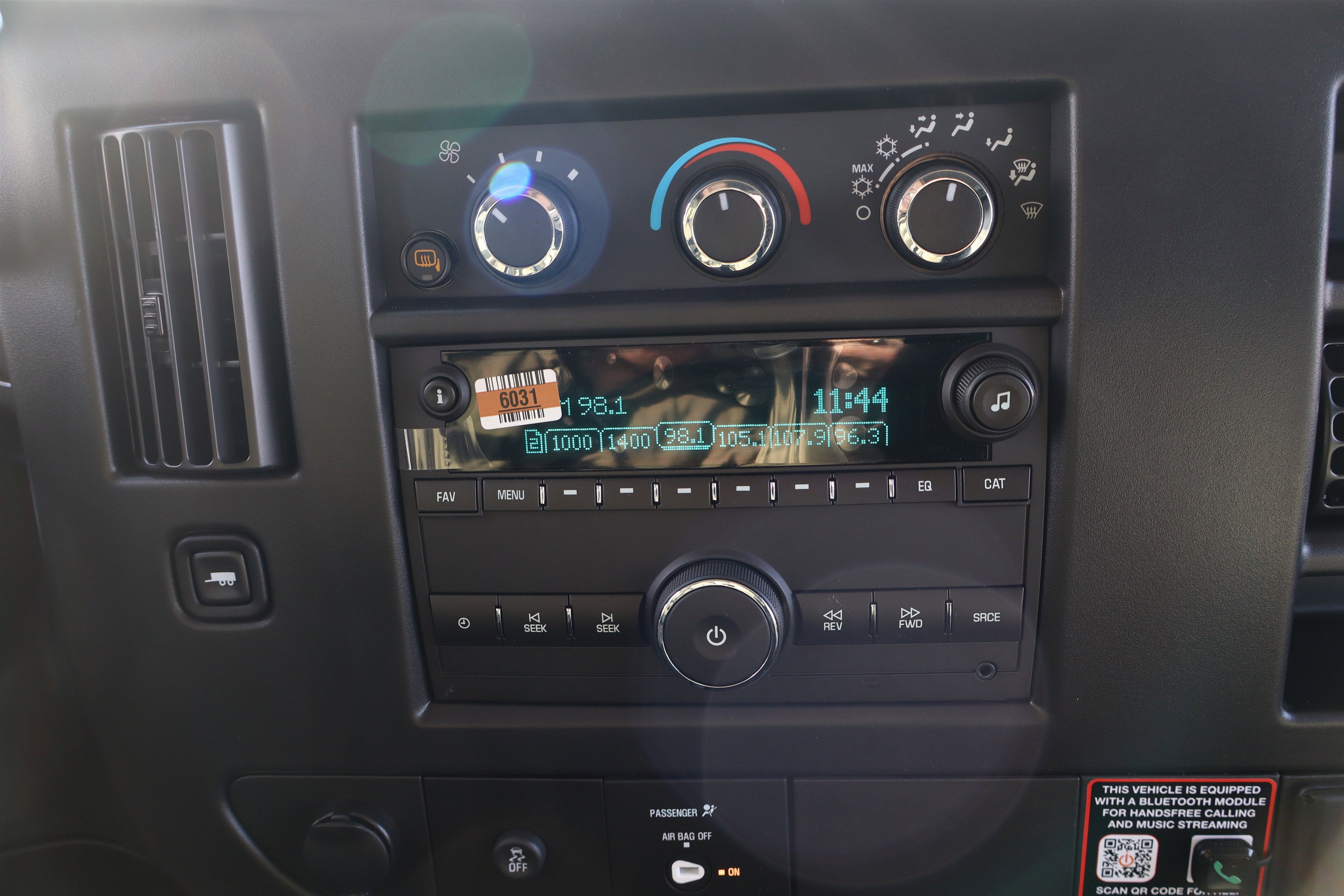 2026 Chevrolet Express Cargo WT