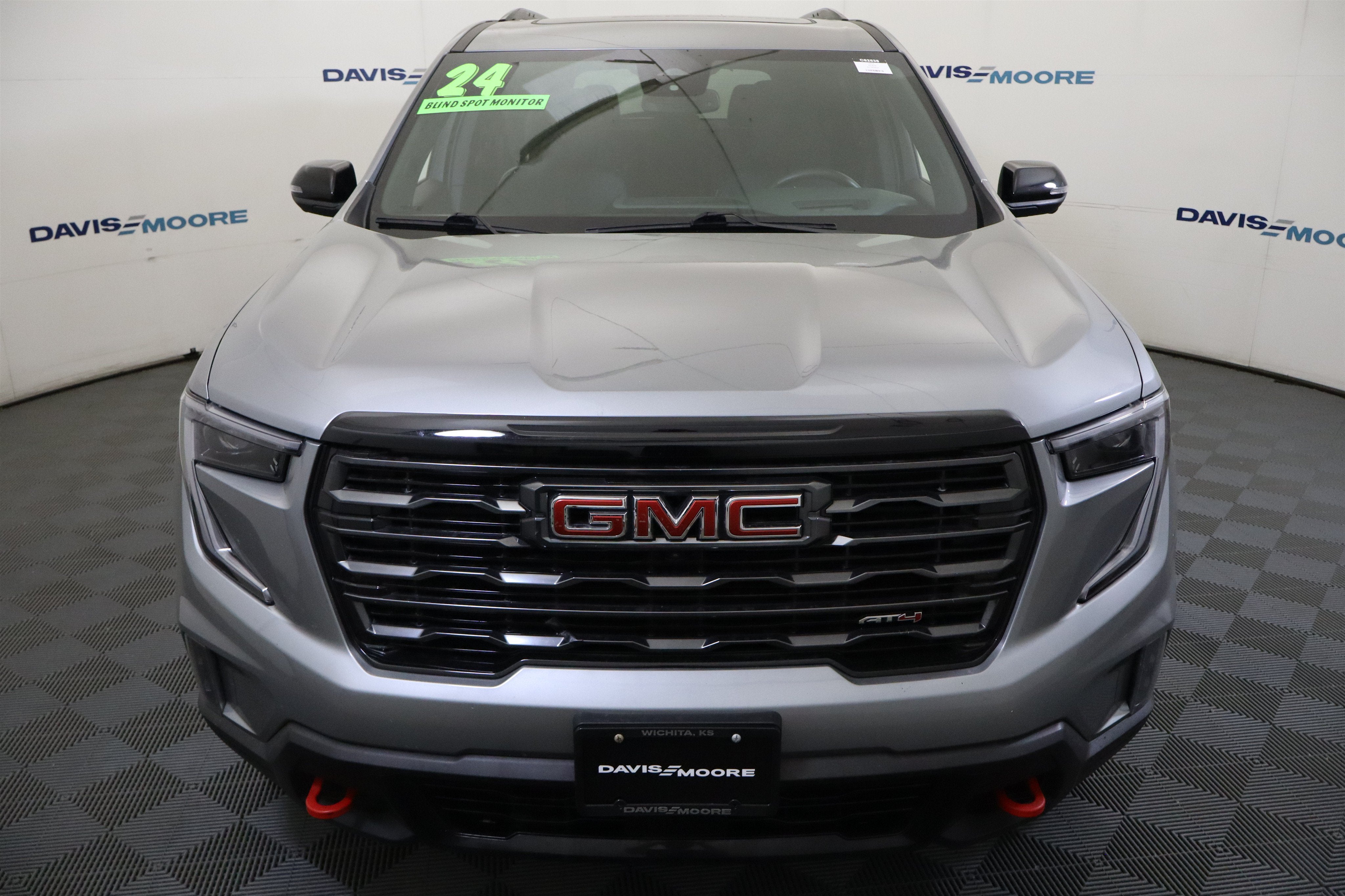 2024 GMC Acadia AT4