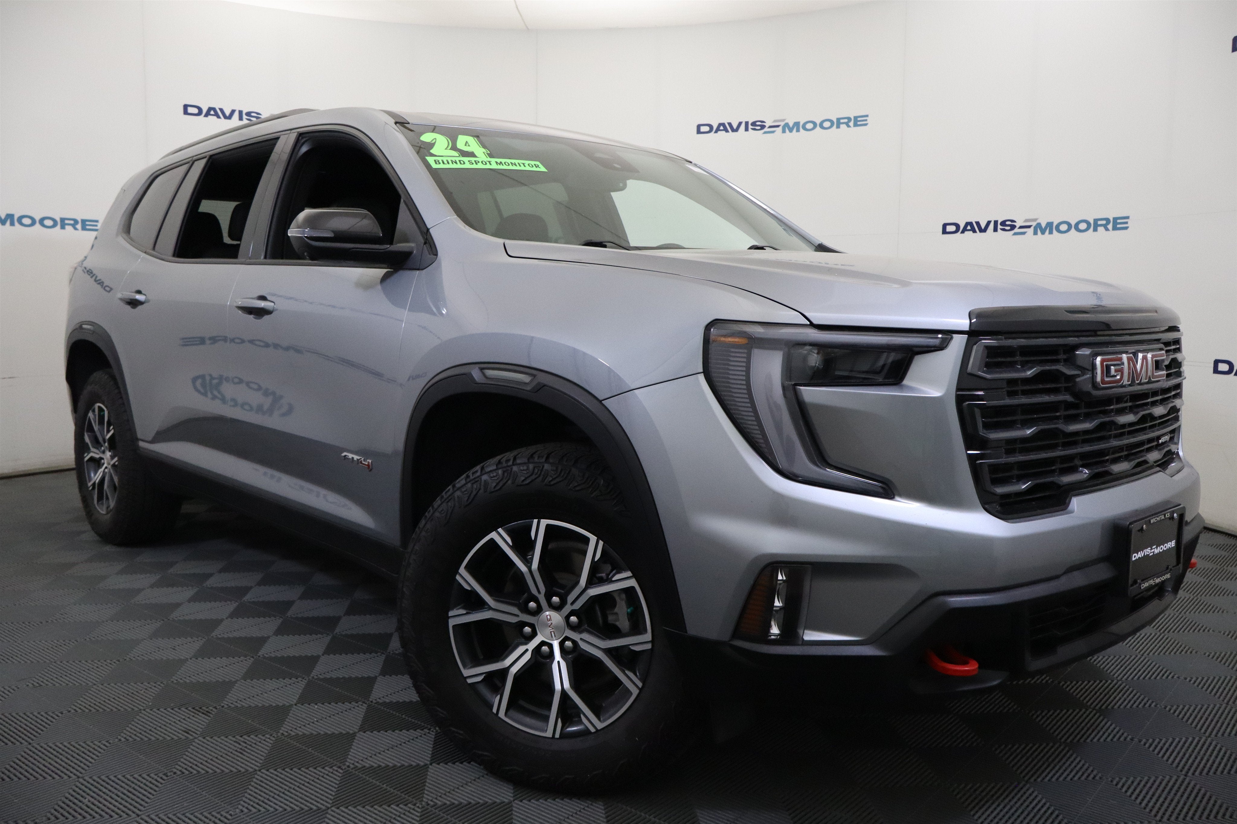 2024 GMC Acadia AT4