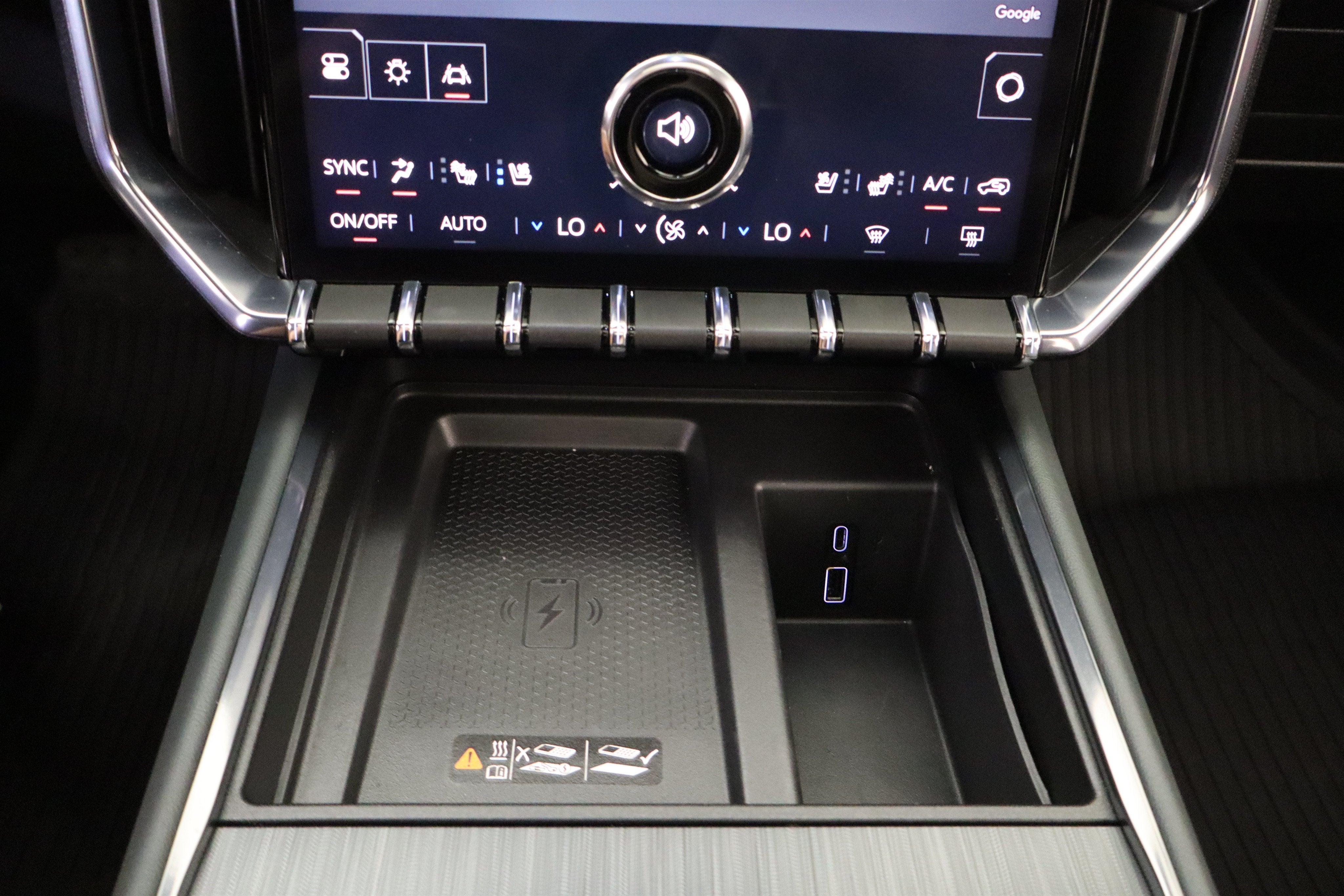 2024 GMC Acadia AT4