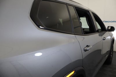 2024 GMC Acadia AT4