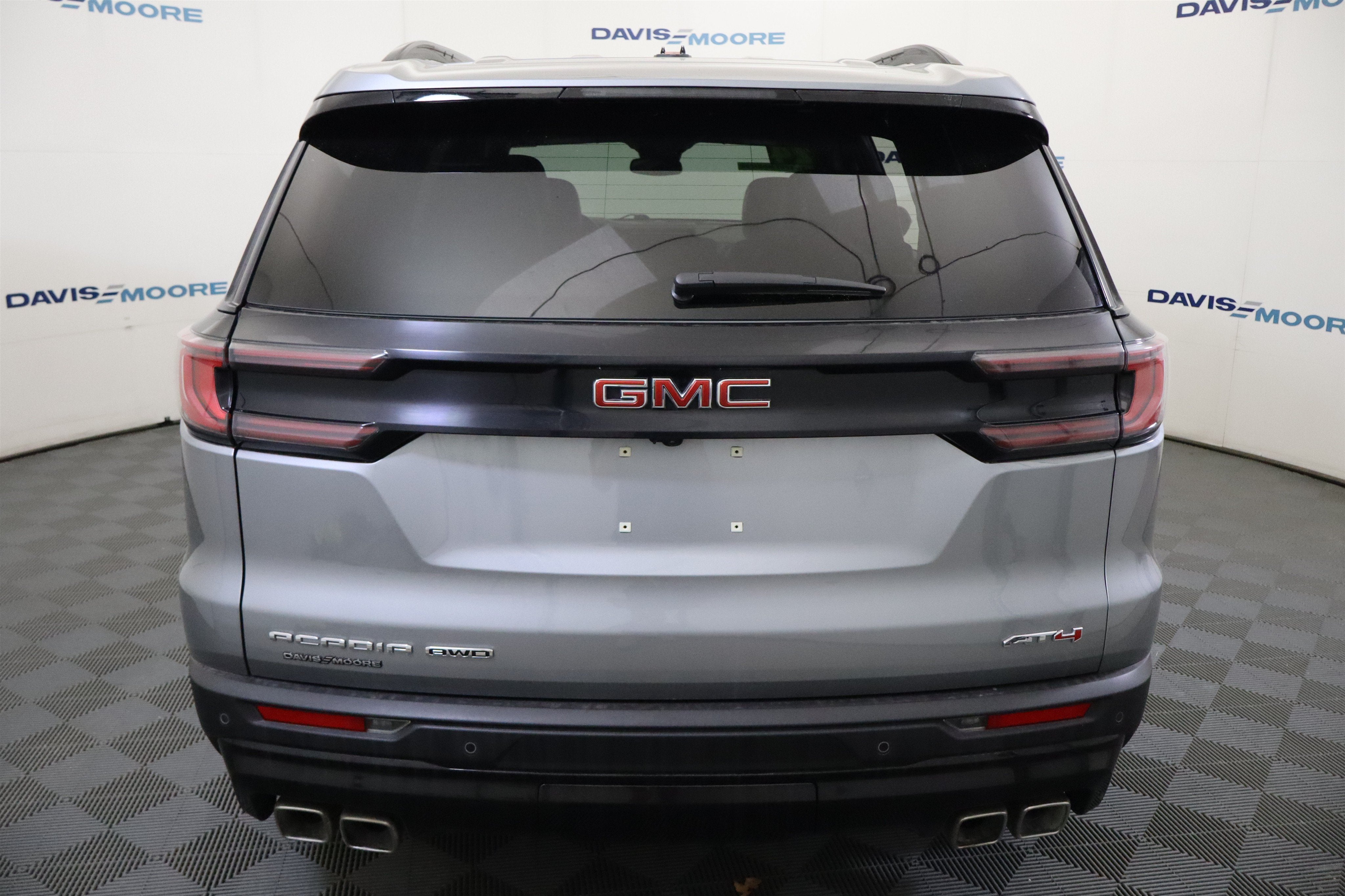 2024 GMC Acadia AT4
