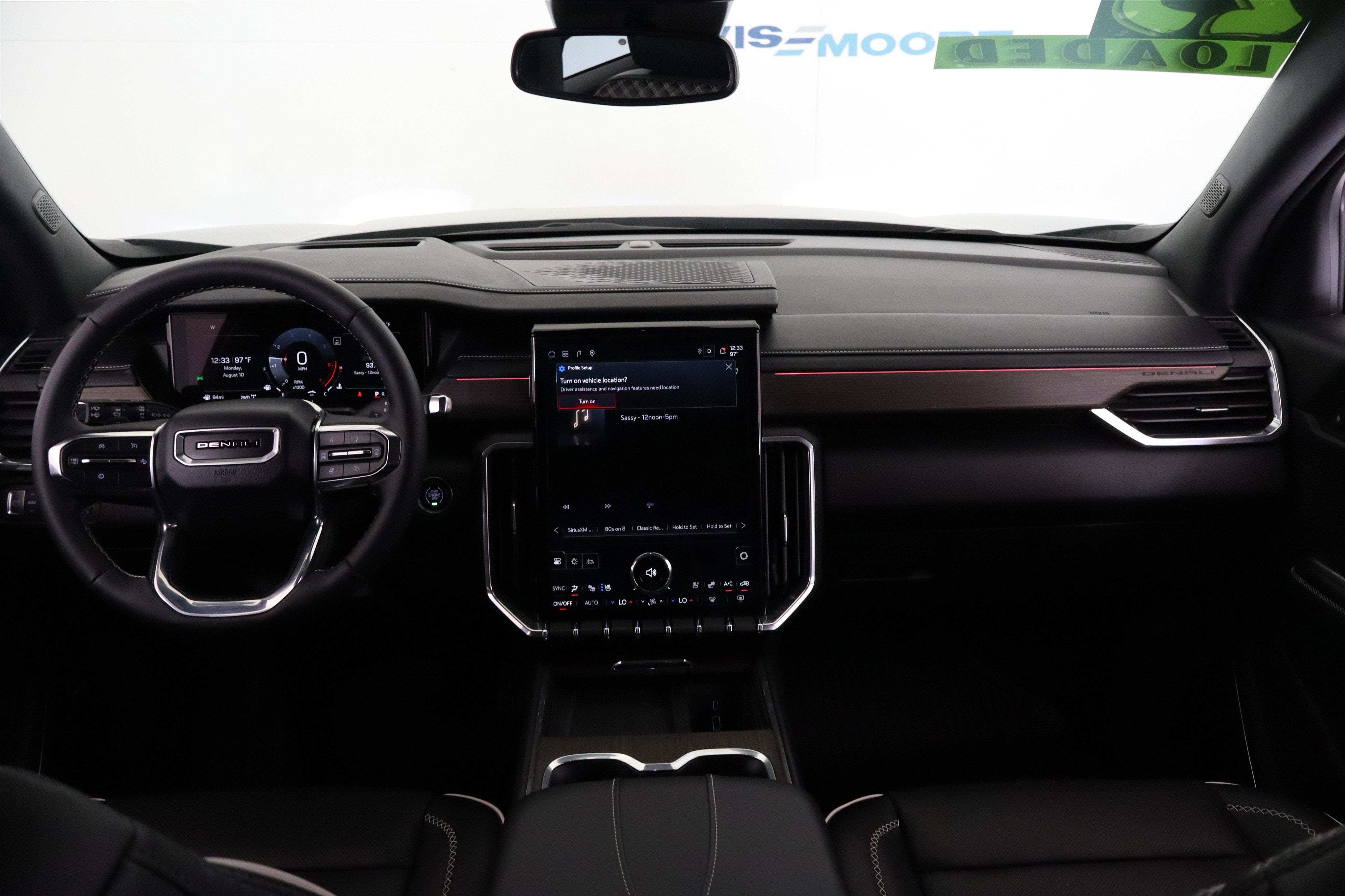 2025 GMC Acadia Denali