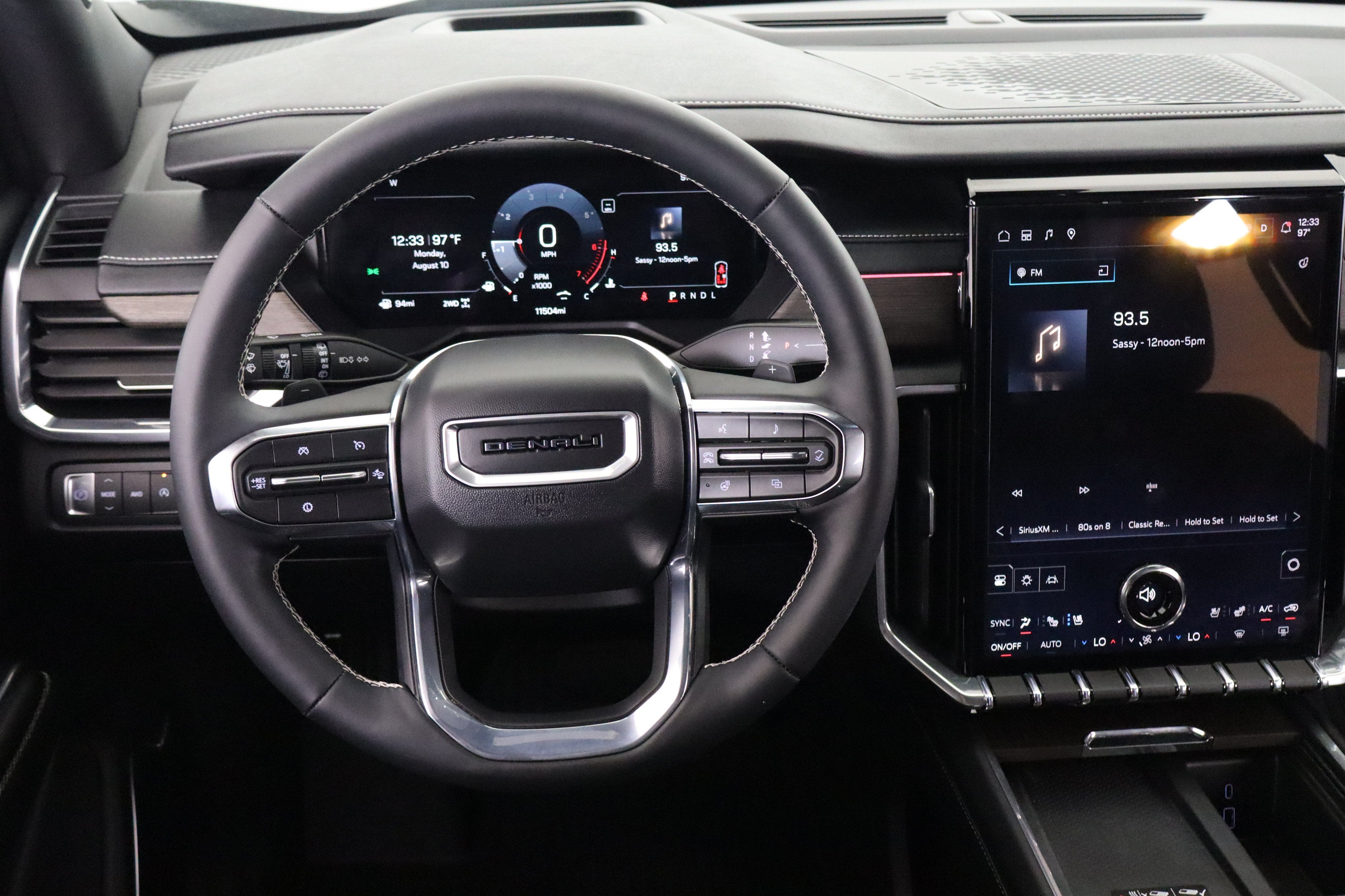 2025 GMC Acadia Denali
