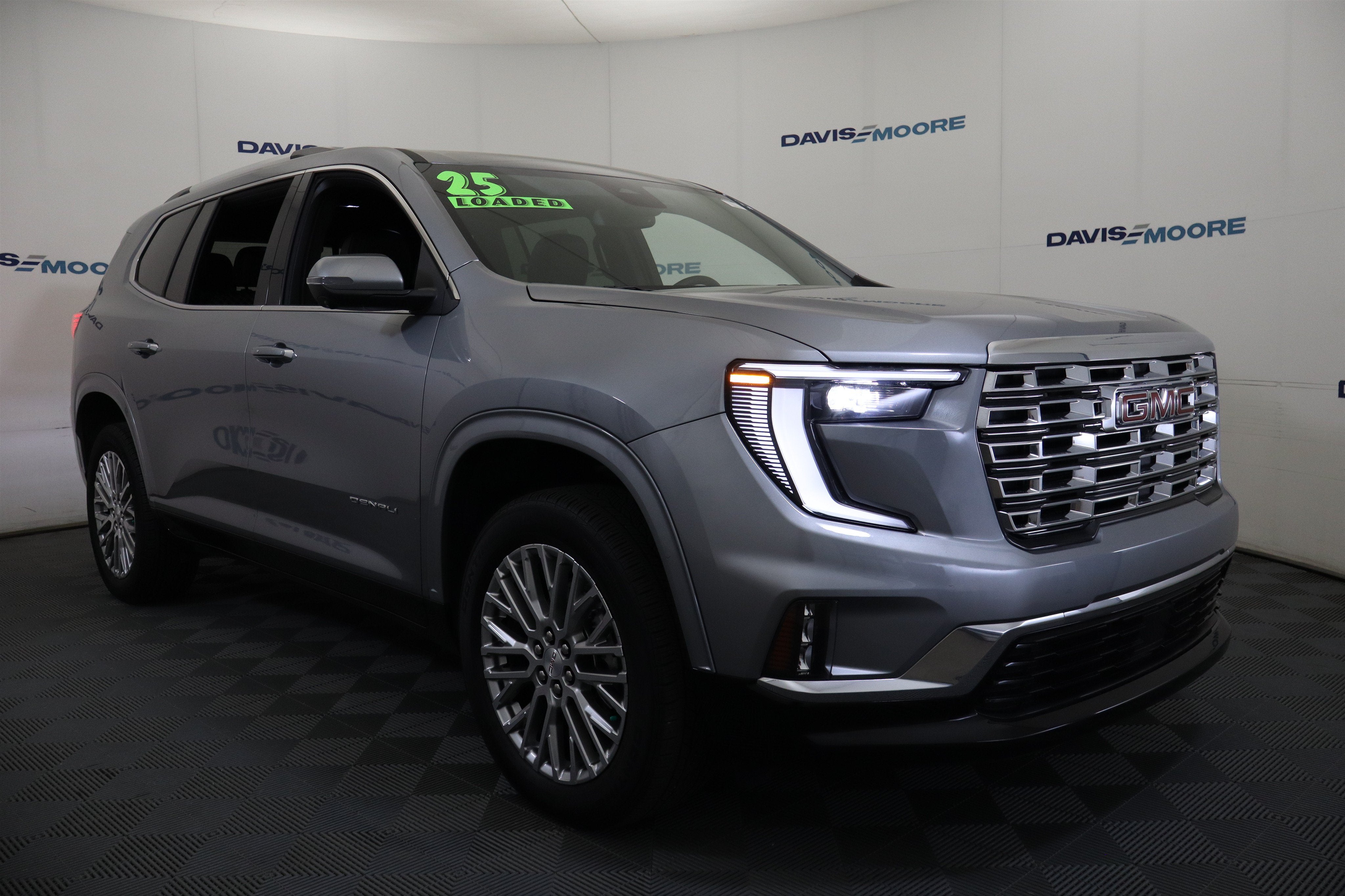 2025 GMC Acadia Denali