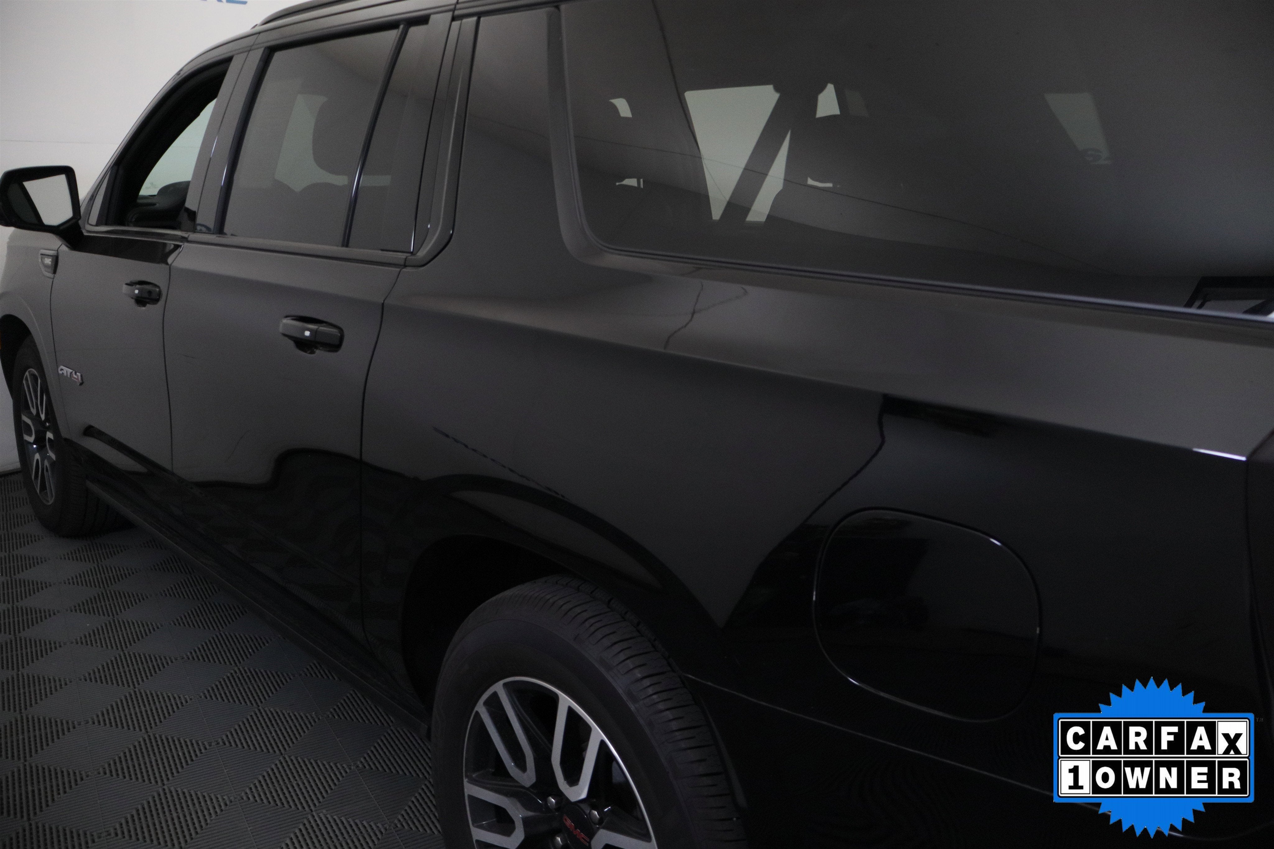 2023 GMC Yukon XL AT4