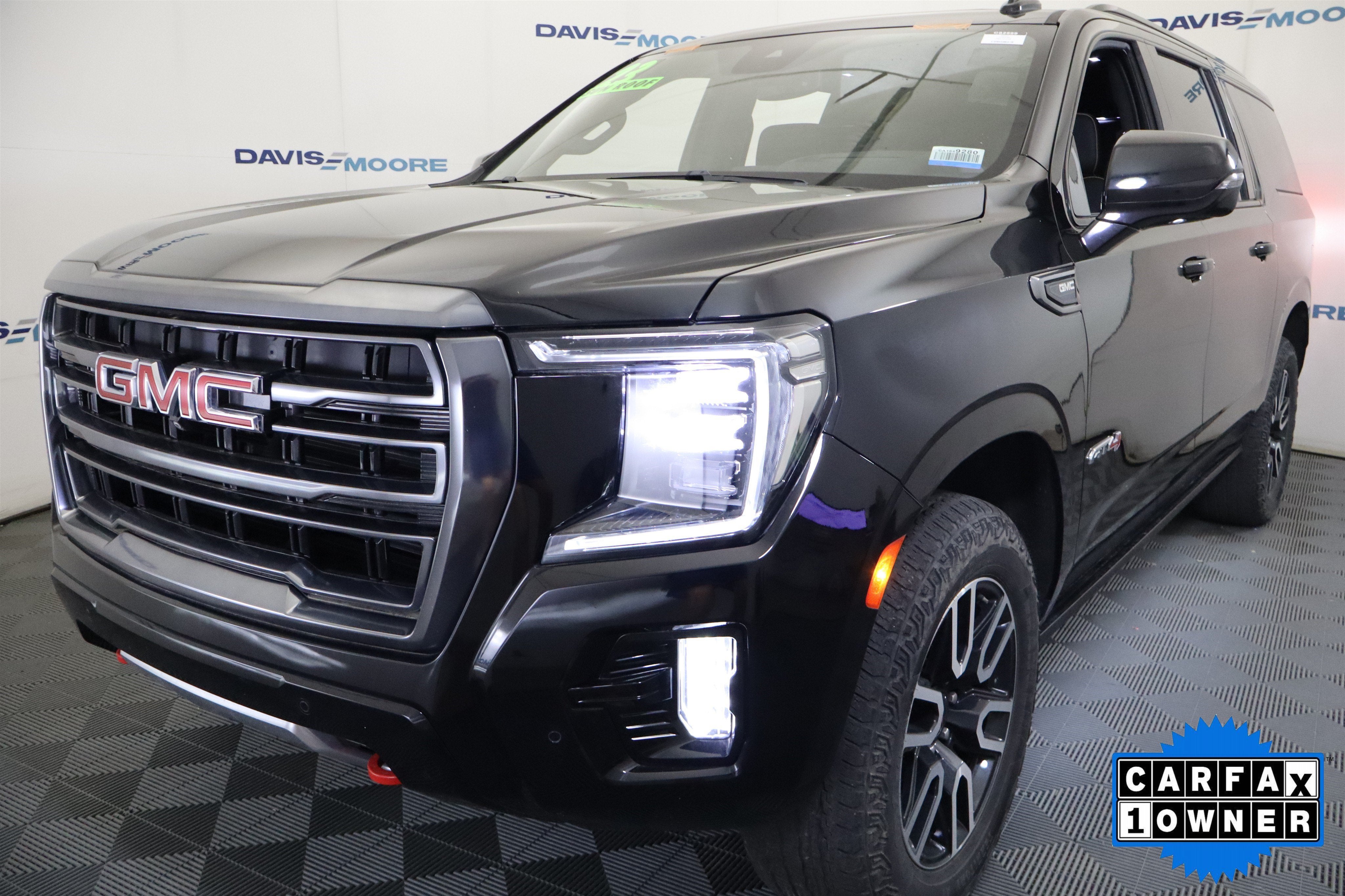 2023 GMC Yukon XL AT4