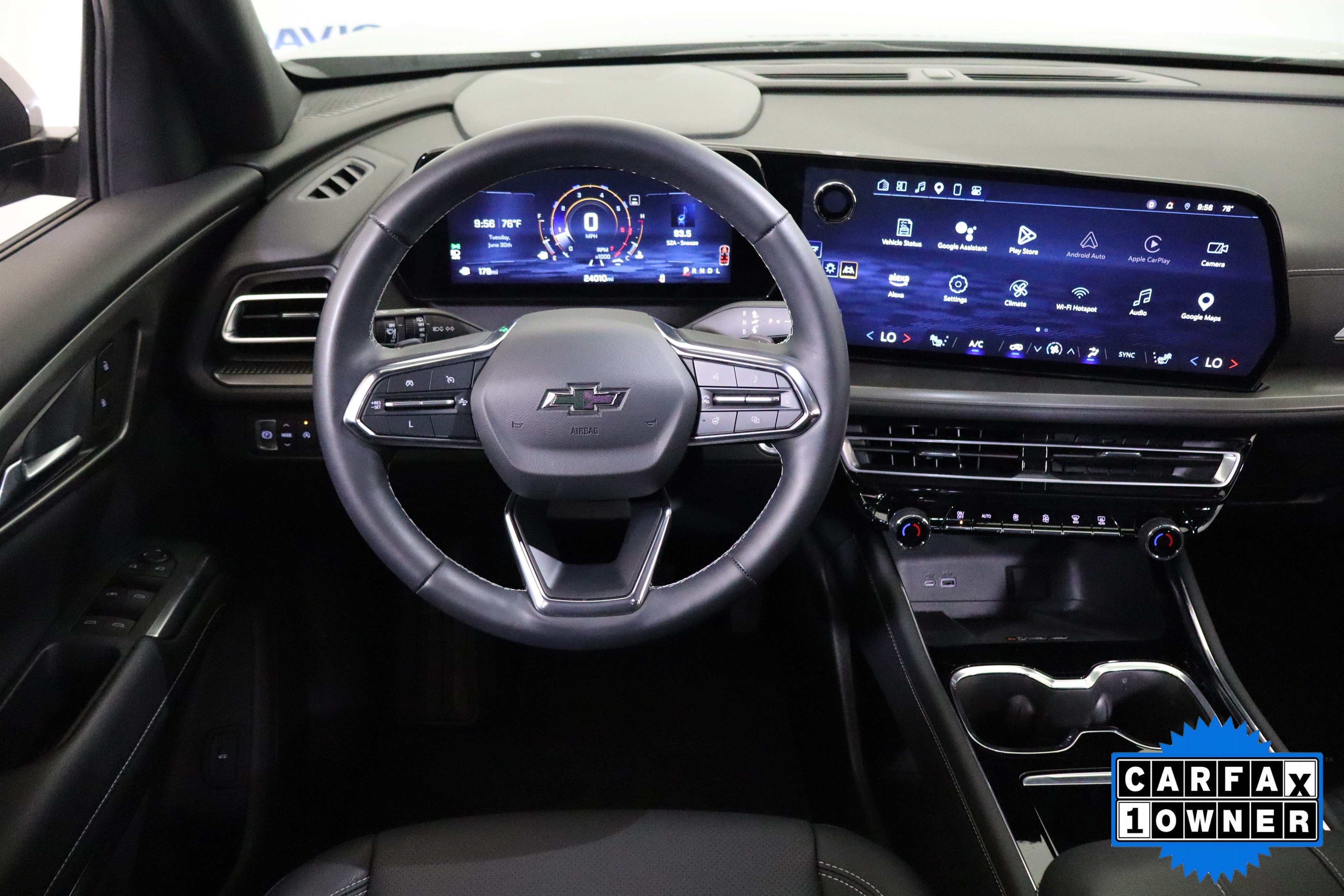 2024 Chevrolet Traverse LT