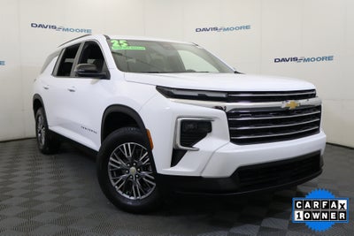 2025 Chevrolet Traverse LT