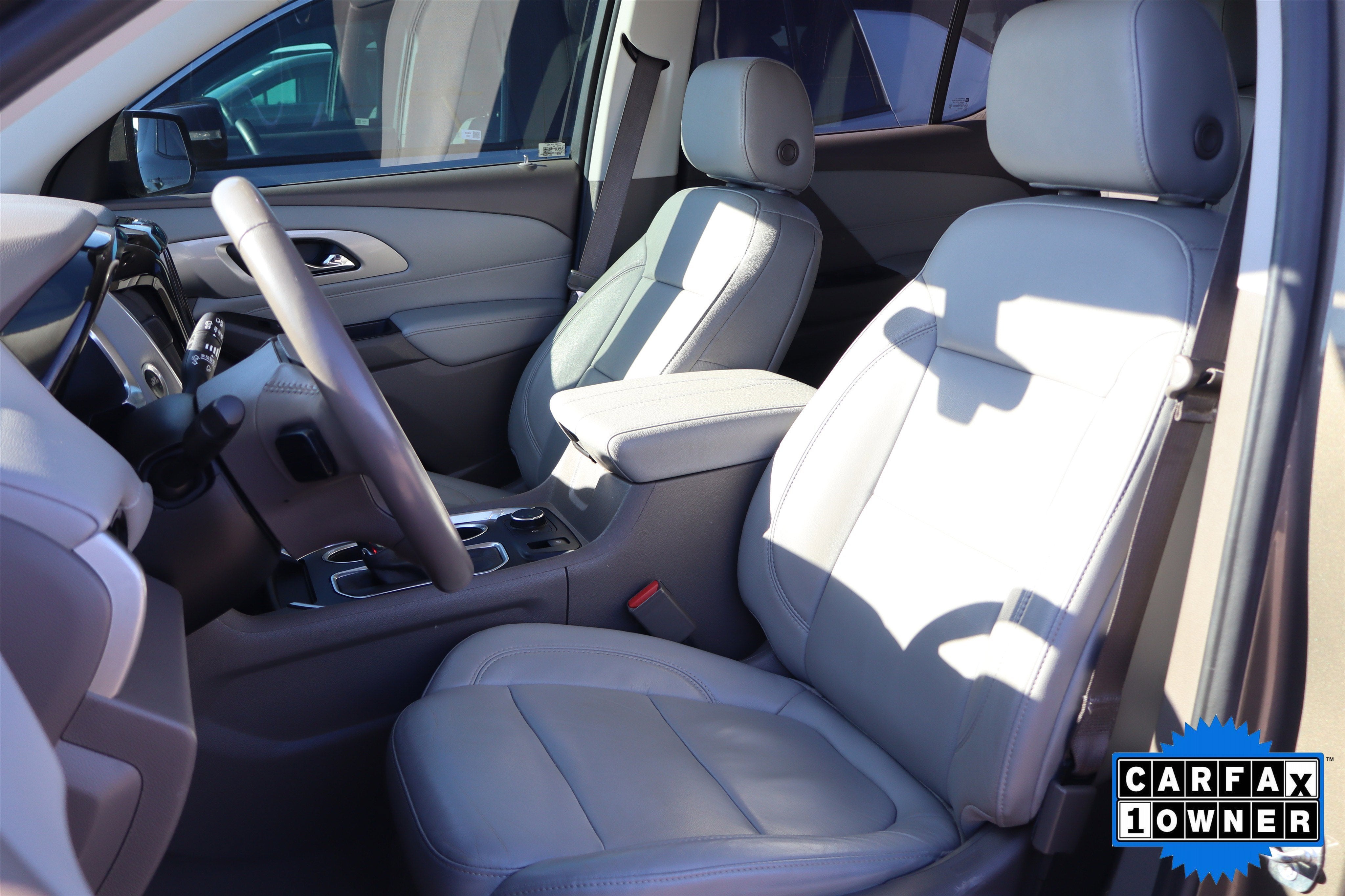 2020 Chevrolet Traverse LT Leather
