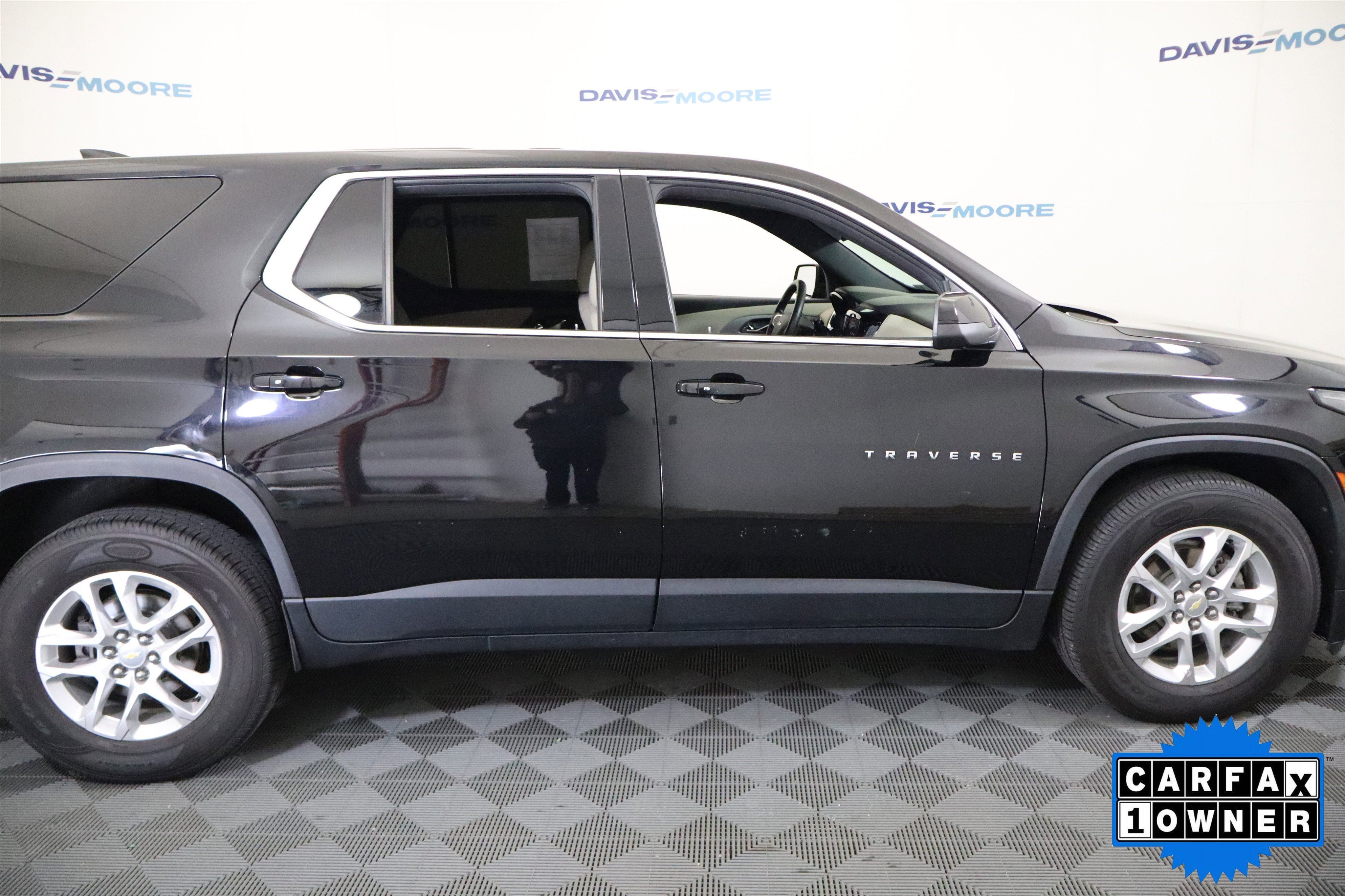 2022 Chevrolet Traverse LS