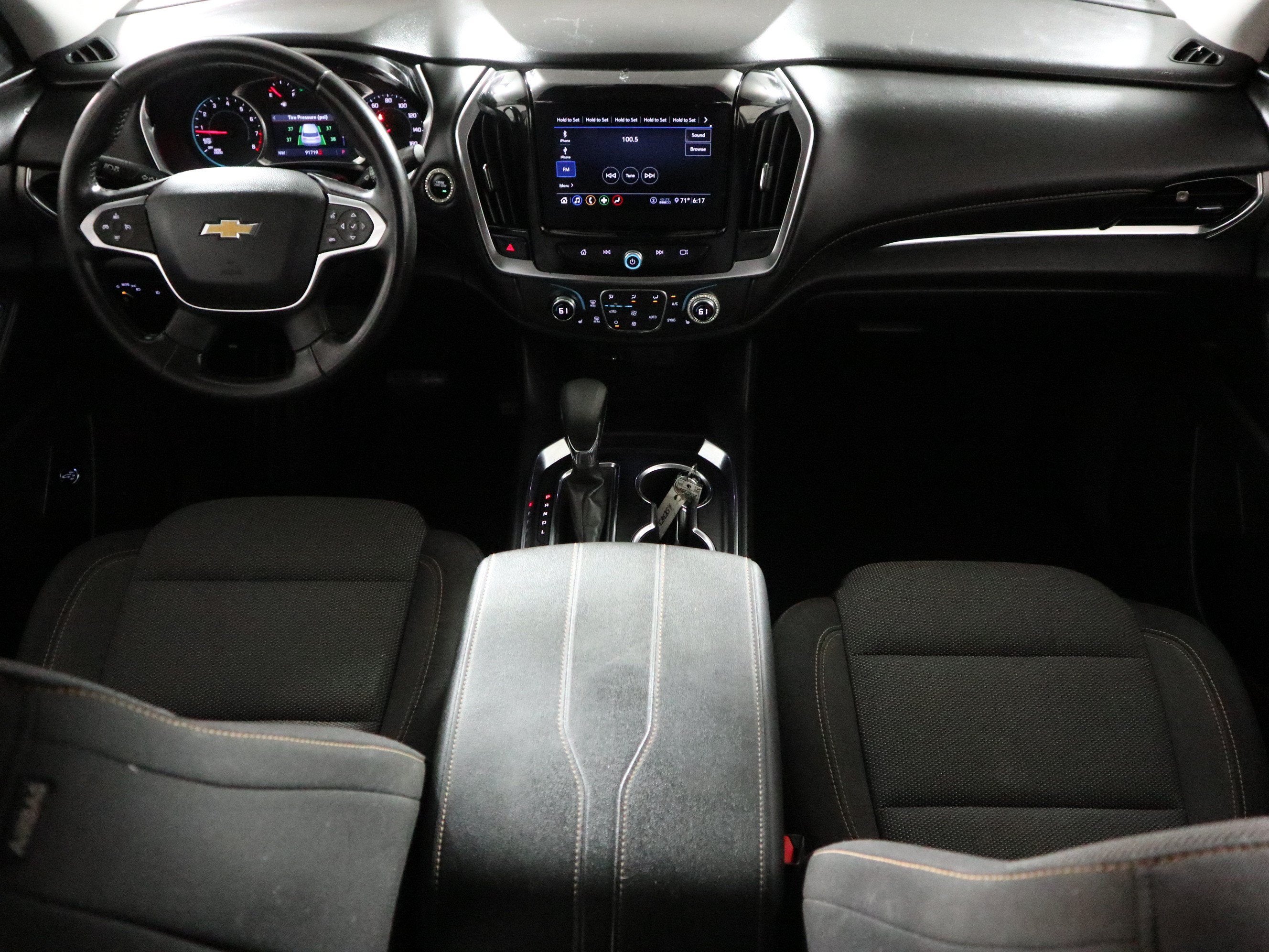 2021 Chevrolet Traverse LT Cloth
