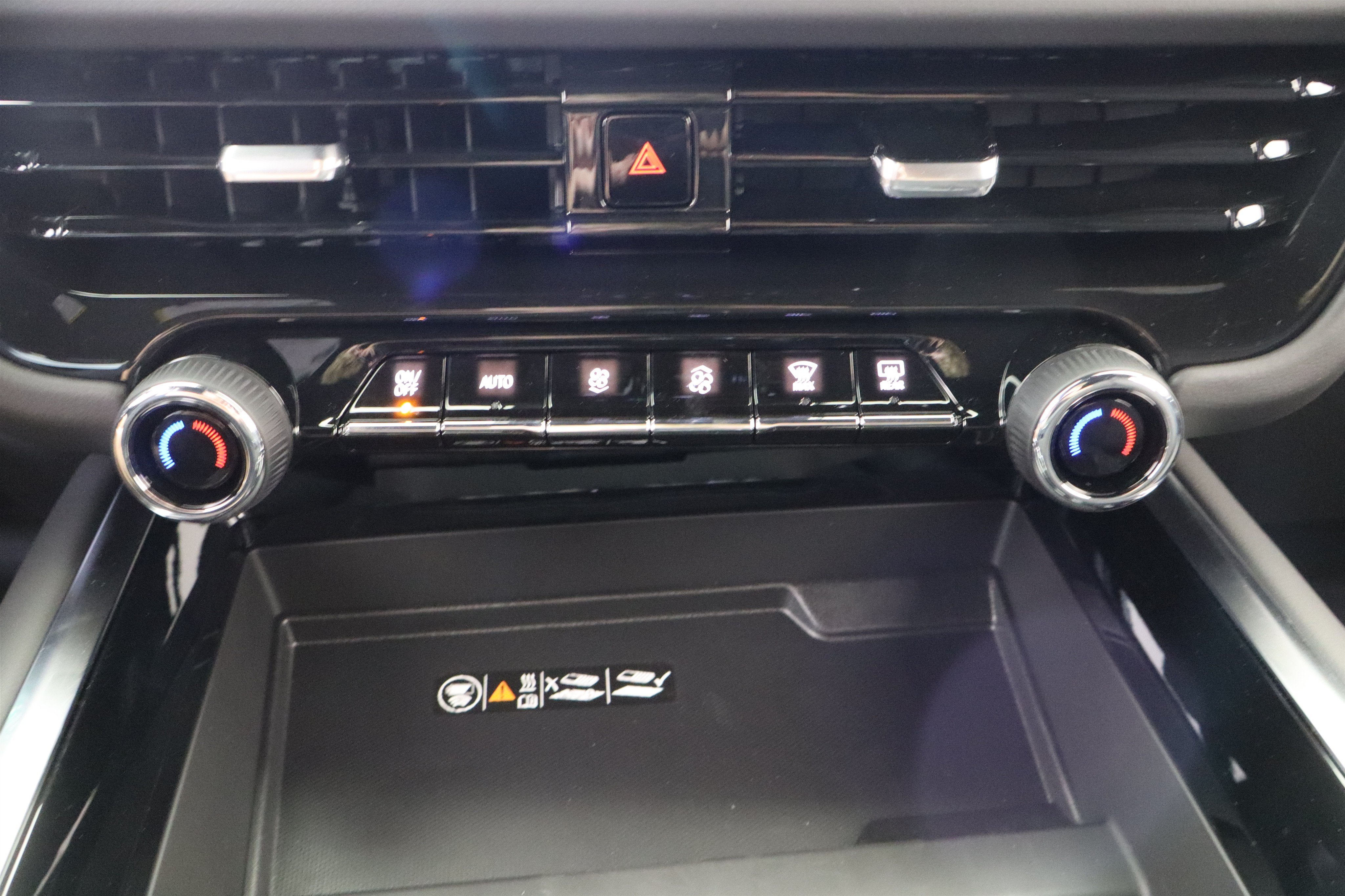 2027 Chevrolet Suburban LT