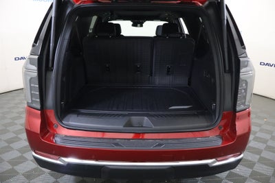 2027 Chevrolet Suburban LT
