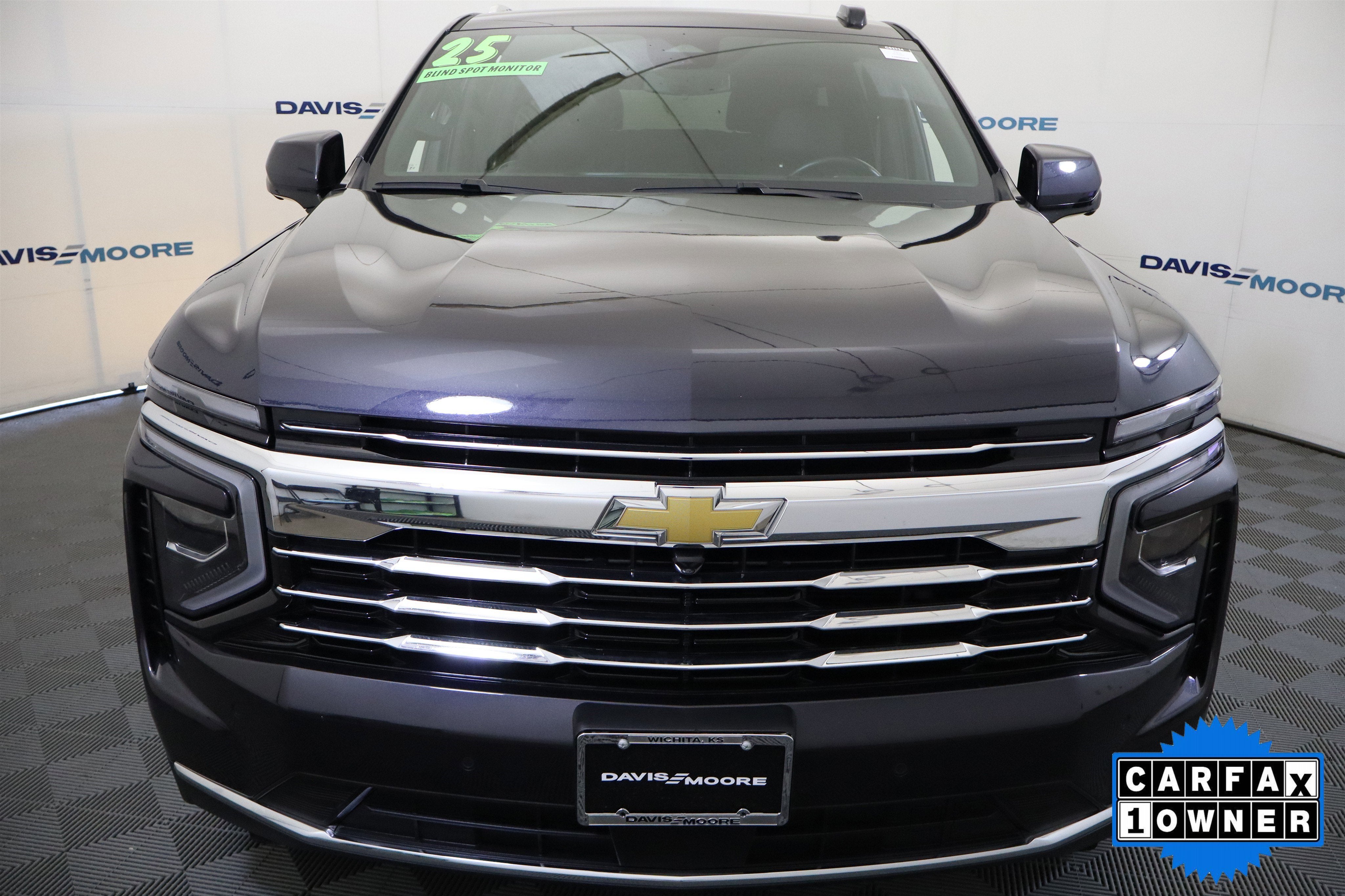 2025 Chevrolet Suburban LT