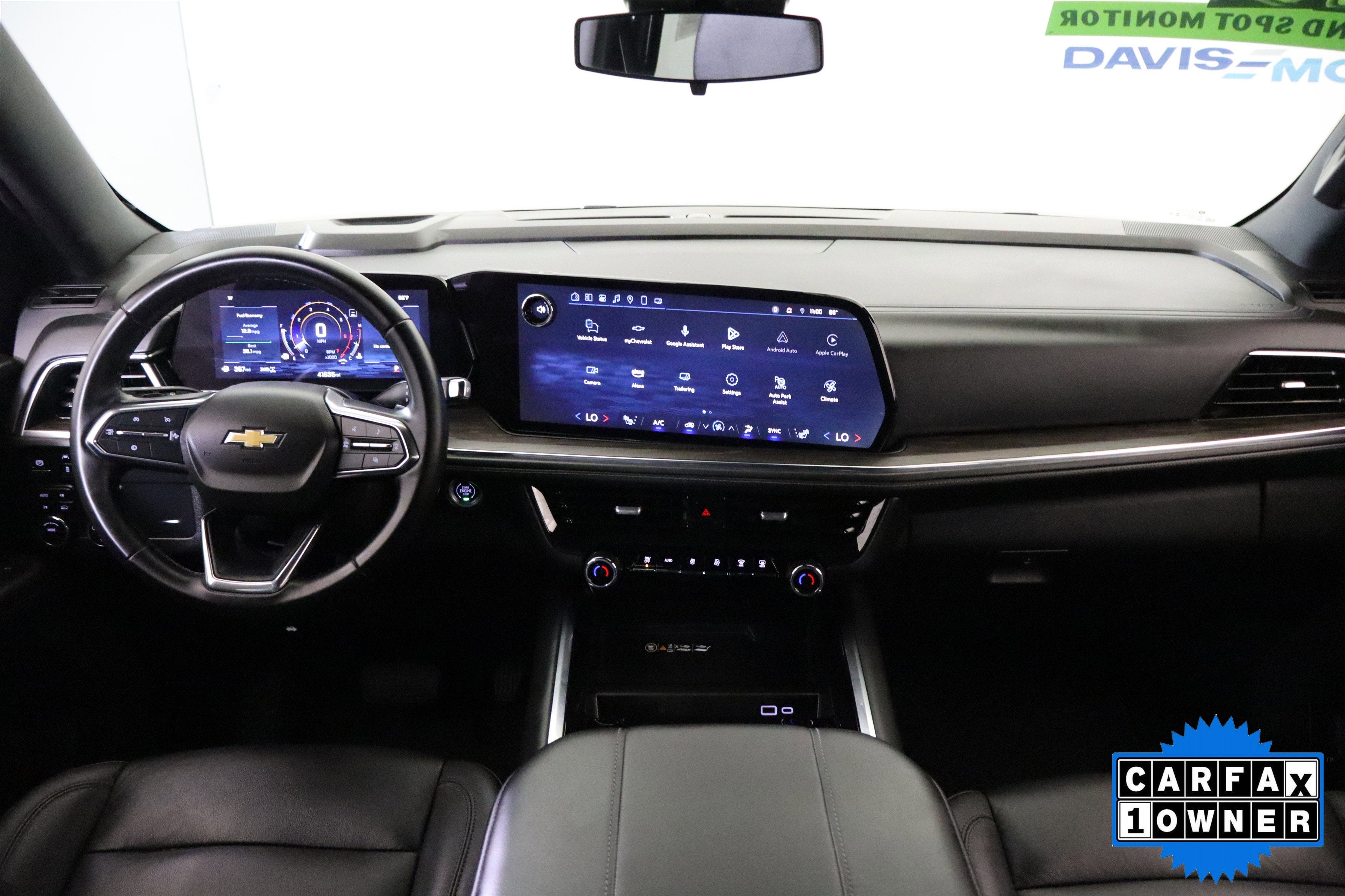 2025 Chevrolet Suburban LT