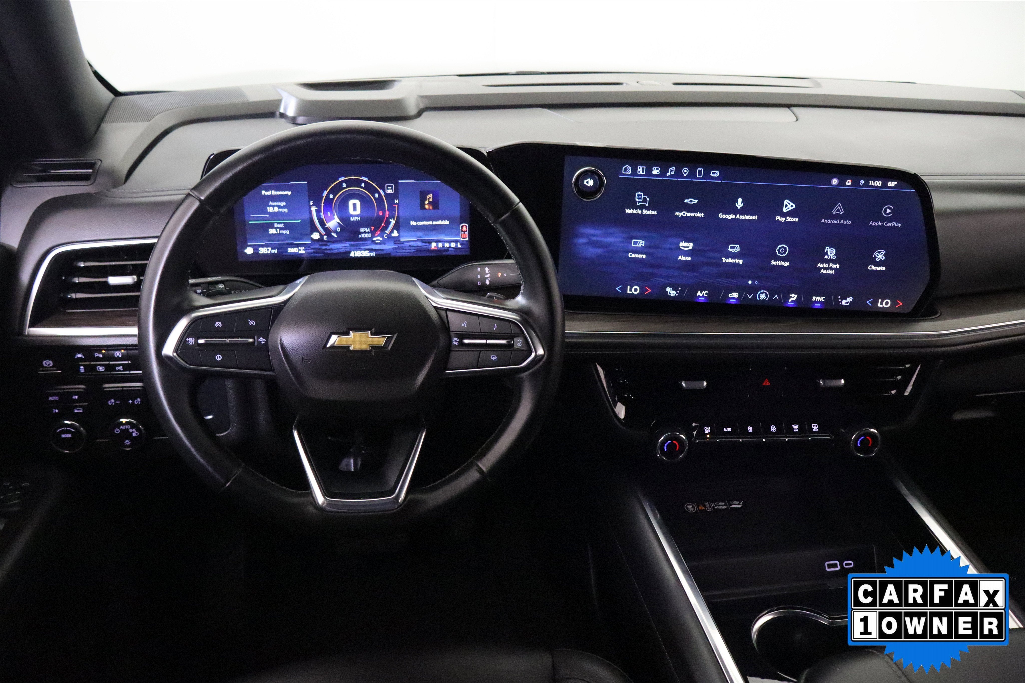 2025 Chevrolet Suburban LT