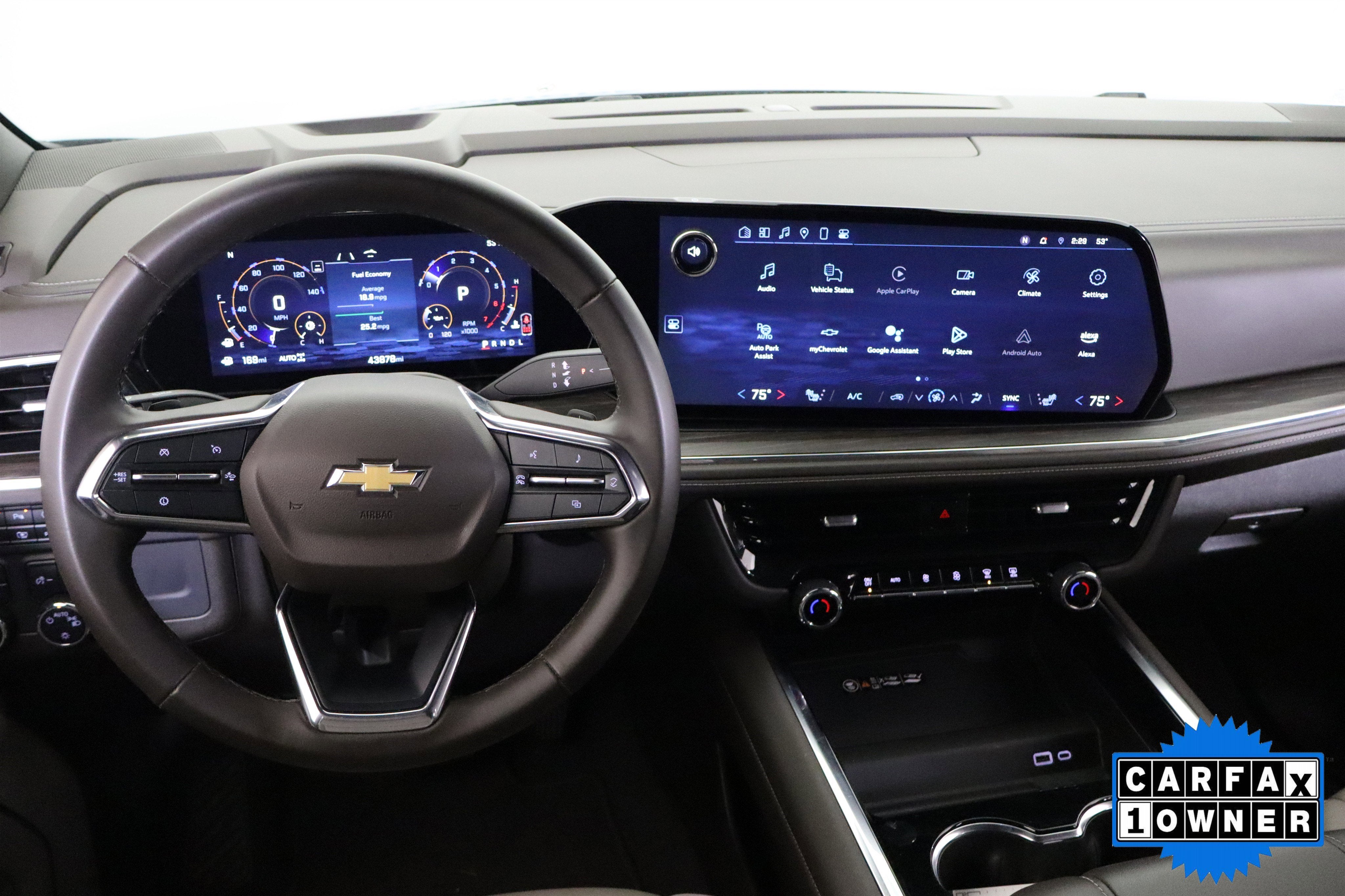 2025 Chevrolet Suburban LT