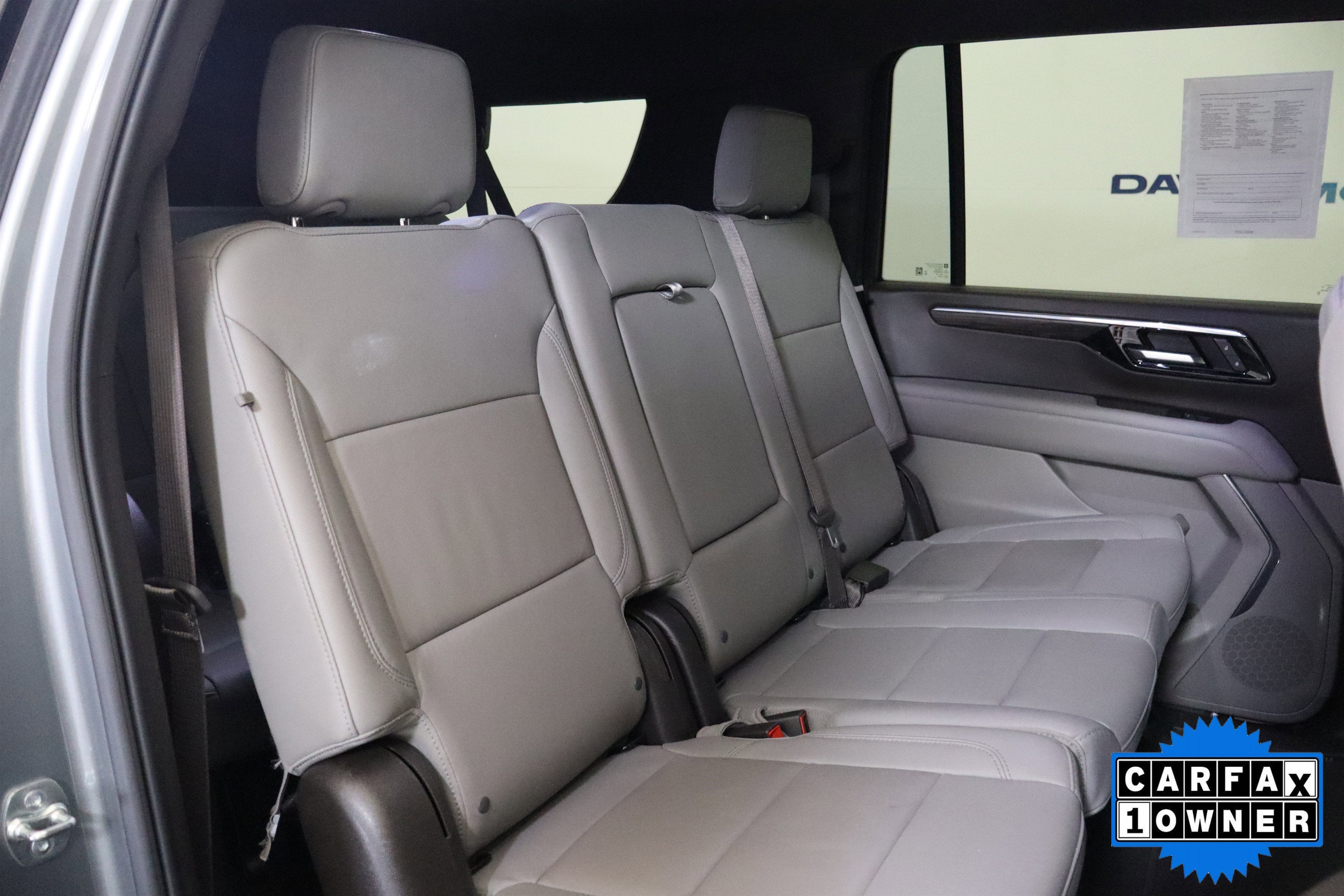 2025 Chevrolet Suburban LT