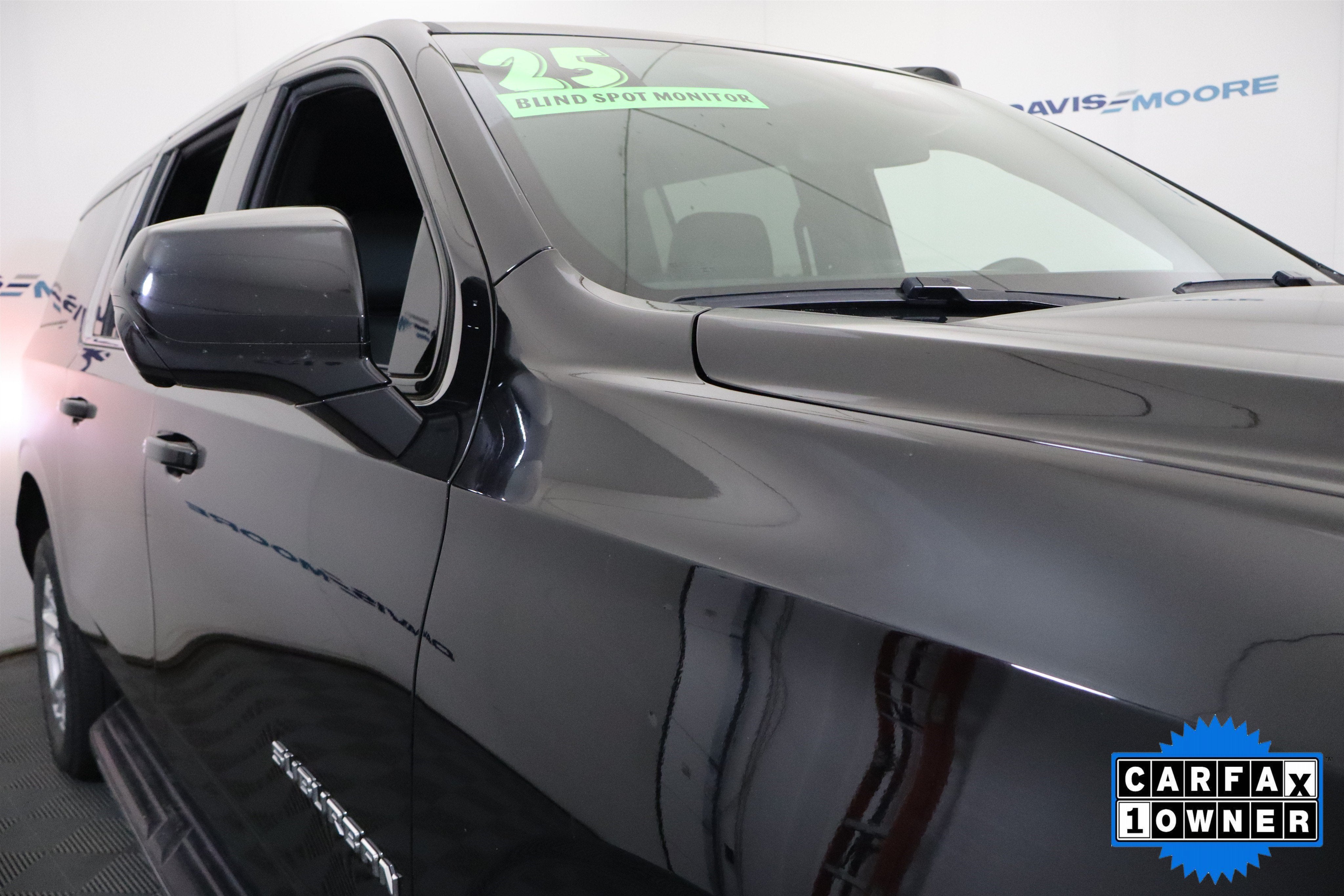 2025 Chevrolet Suburban LT
