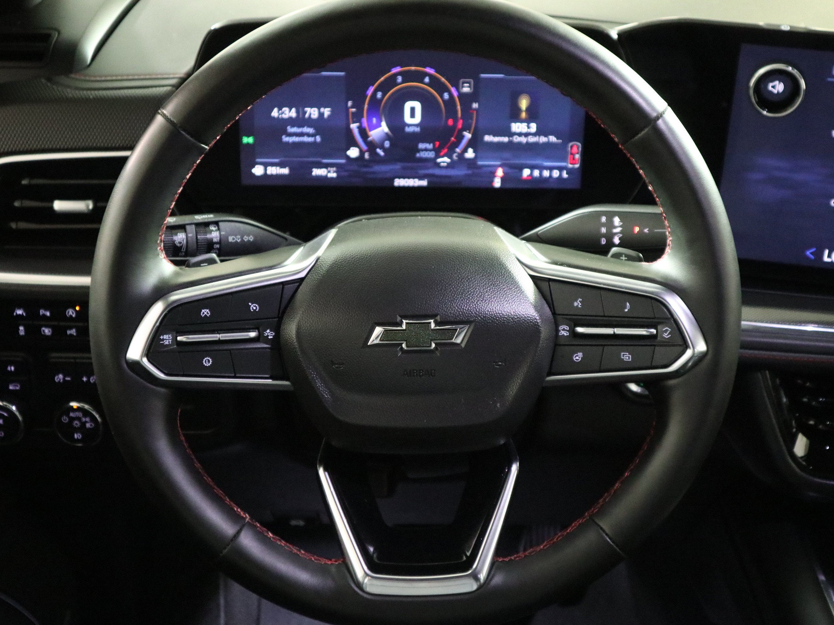 2025 Chevrolet Suburban RST