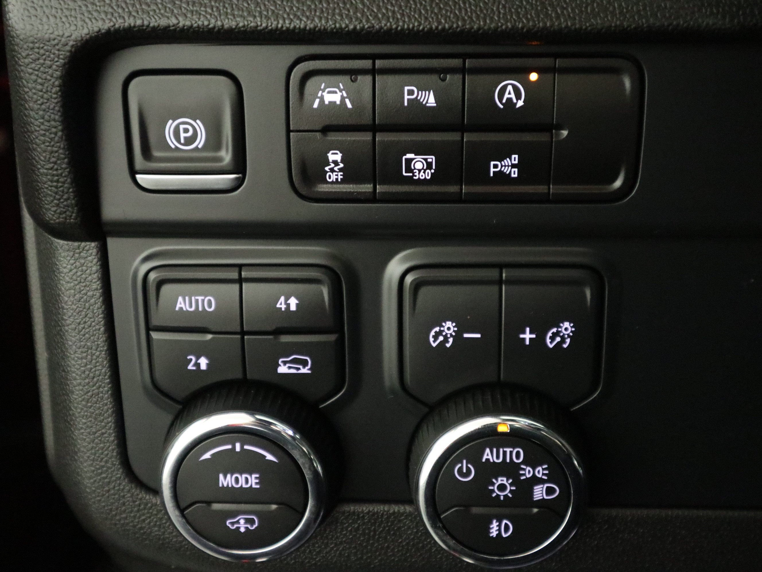 2025 Chevrolet Suburban RST