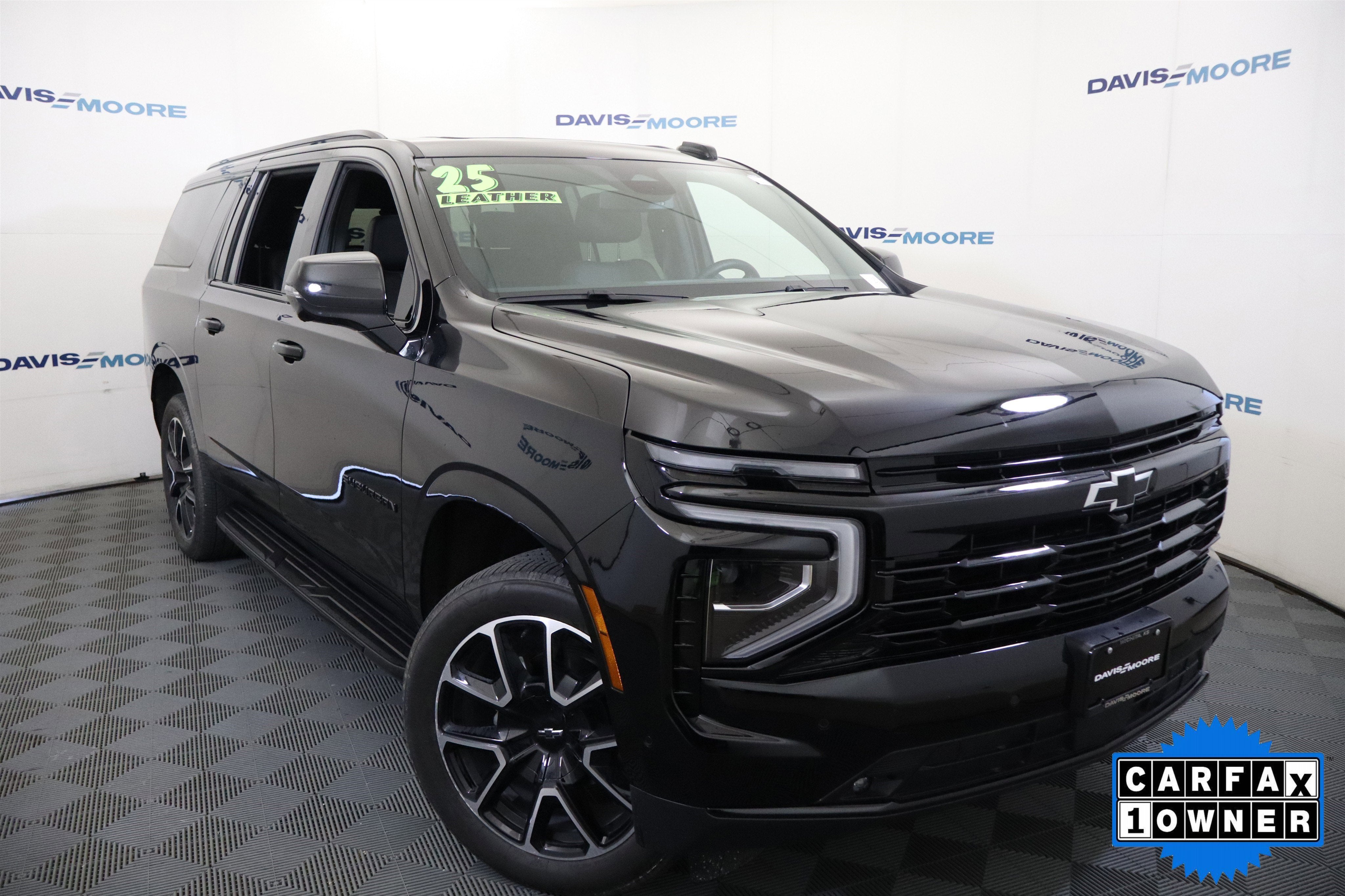 2025 Chevrolet Suburban RST