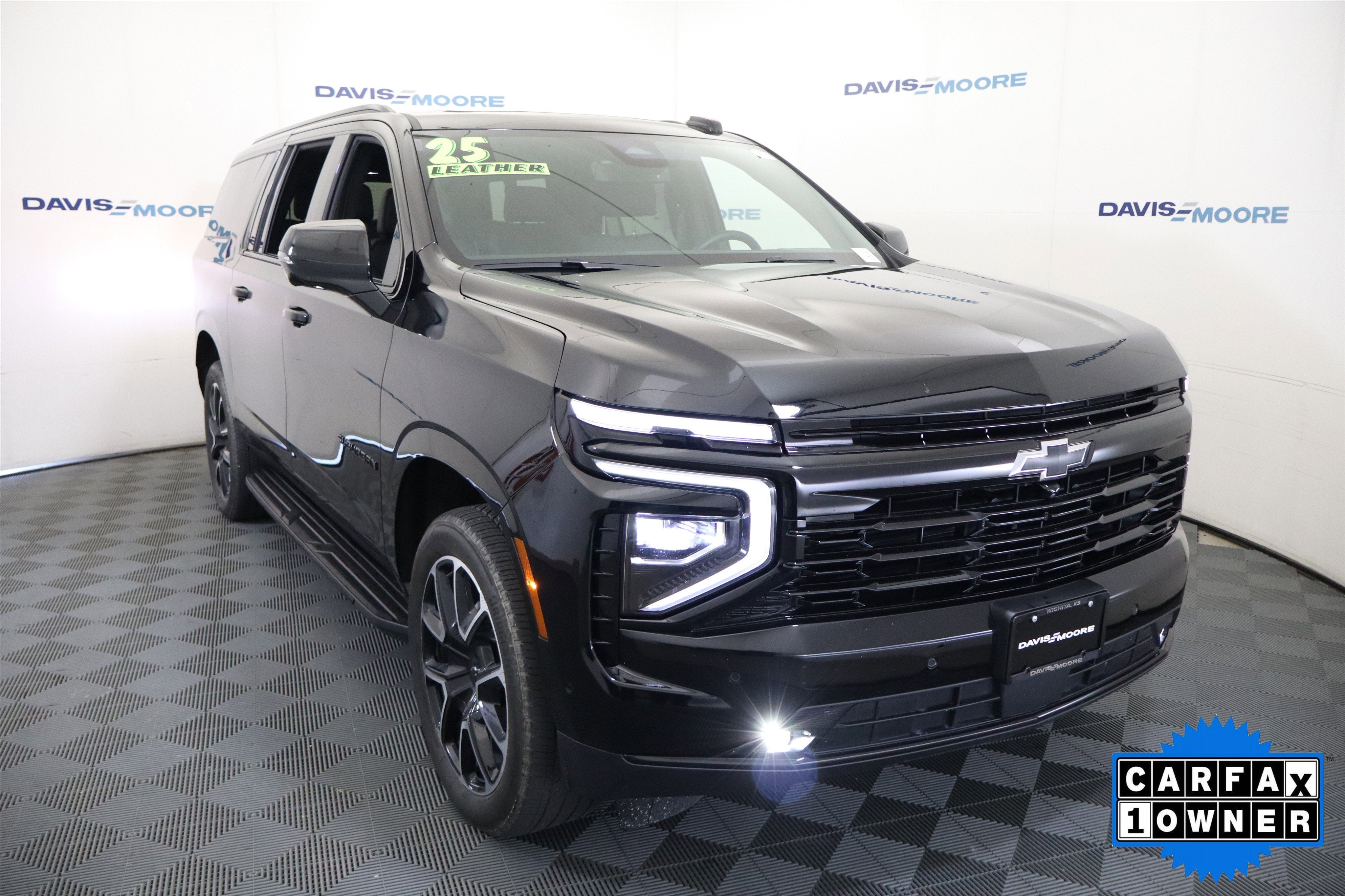 2025 Chevrolet Suburban RST