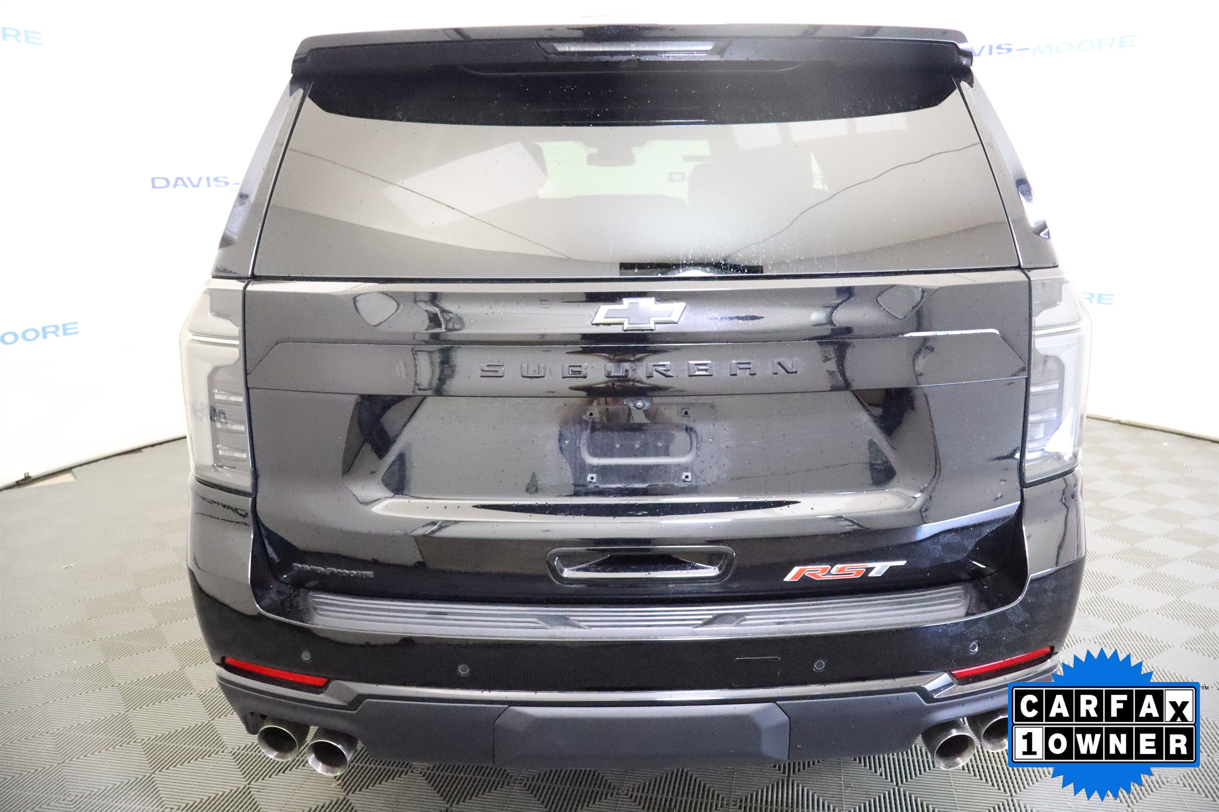 2025 Chevrolet Suburban RST