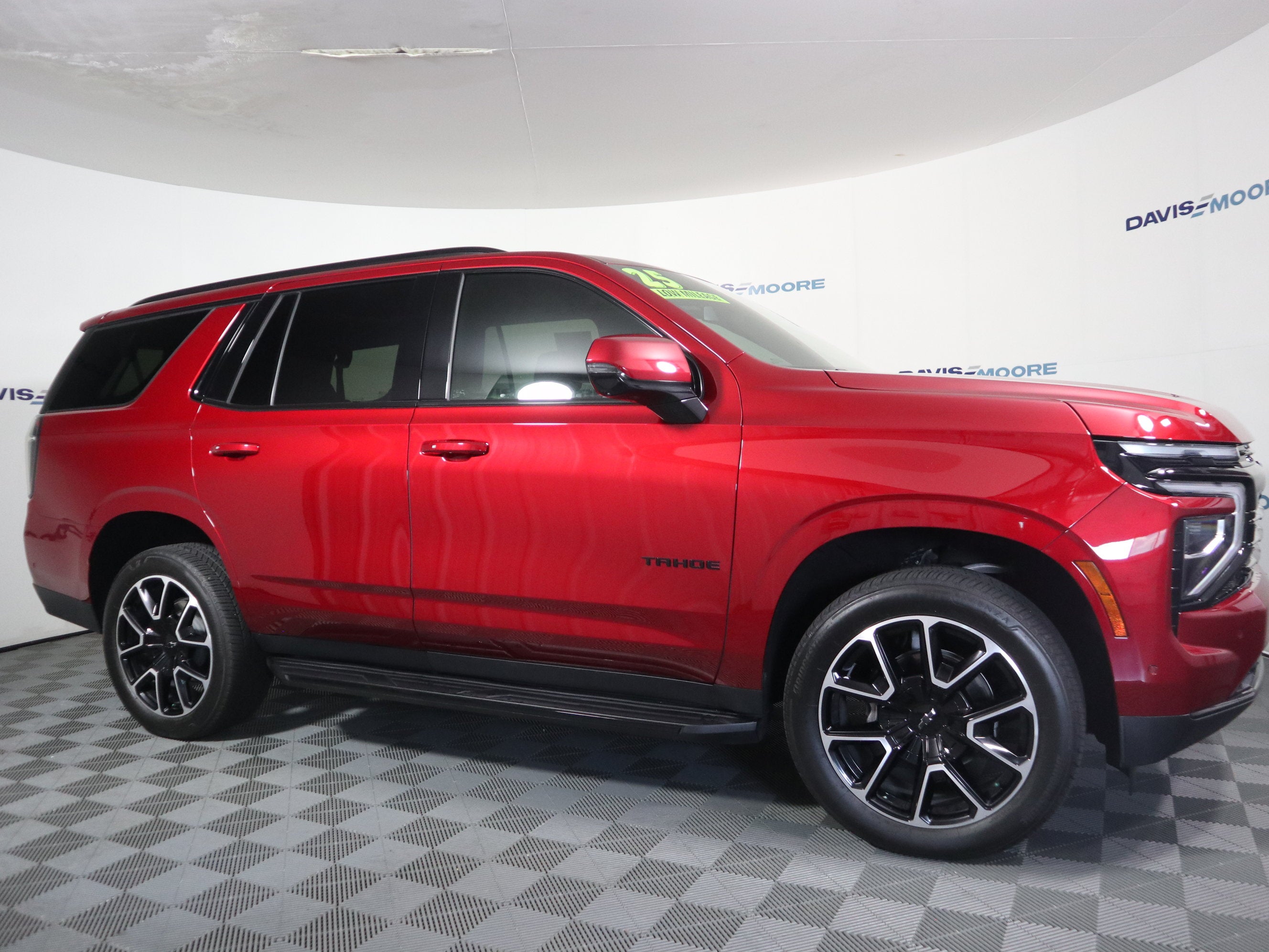 2025 Chevrolet Tahoe RST