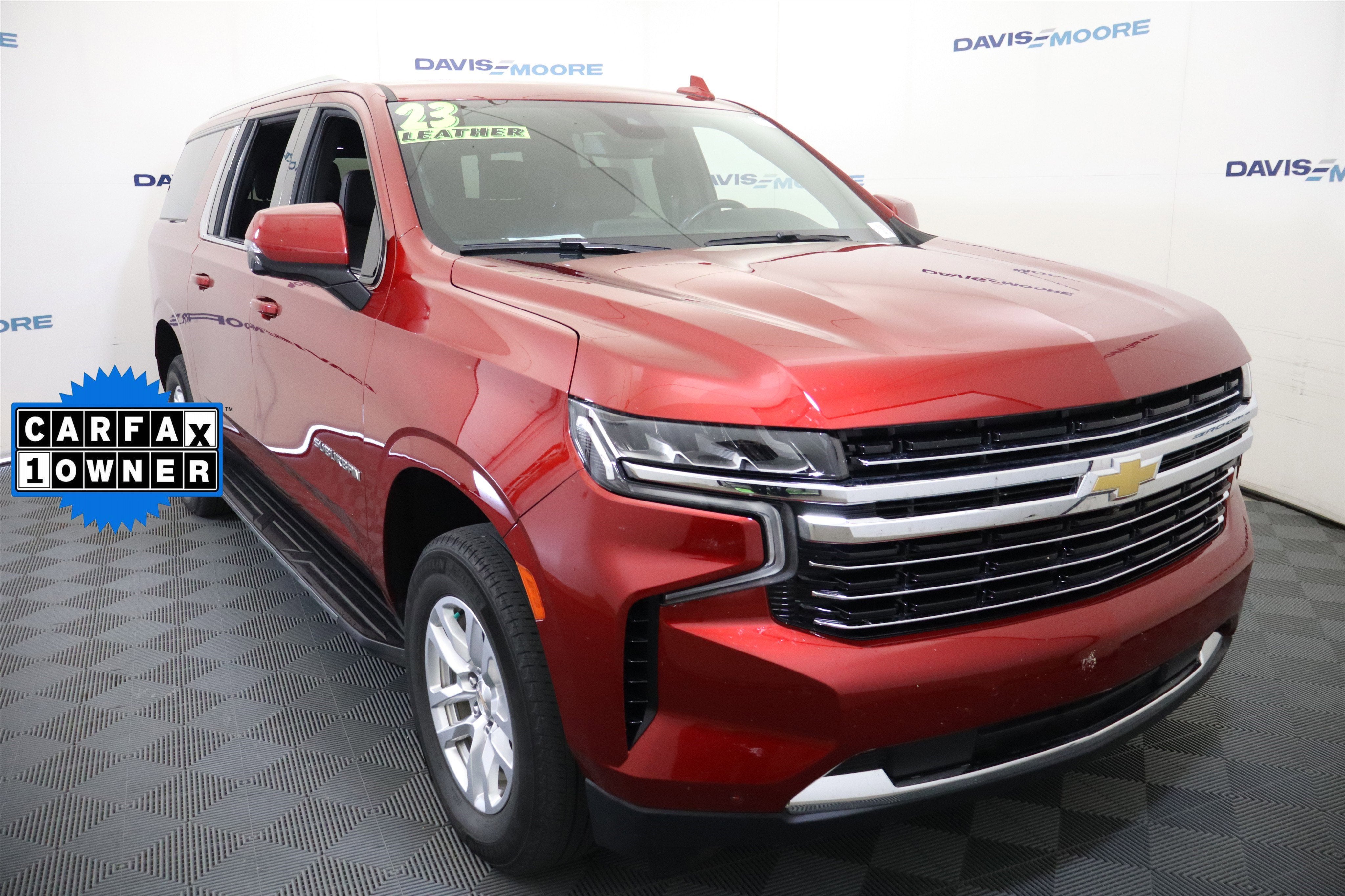 2023 Chevrolet Suburban LT