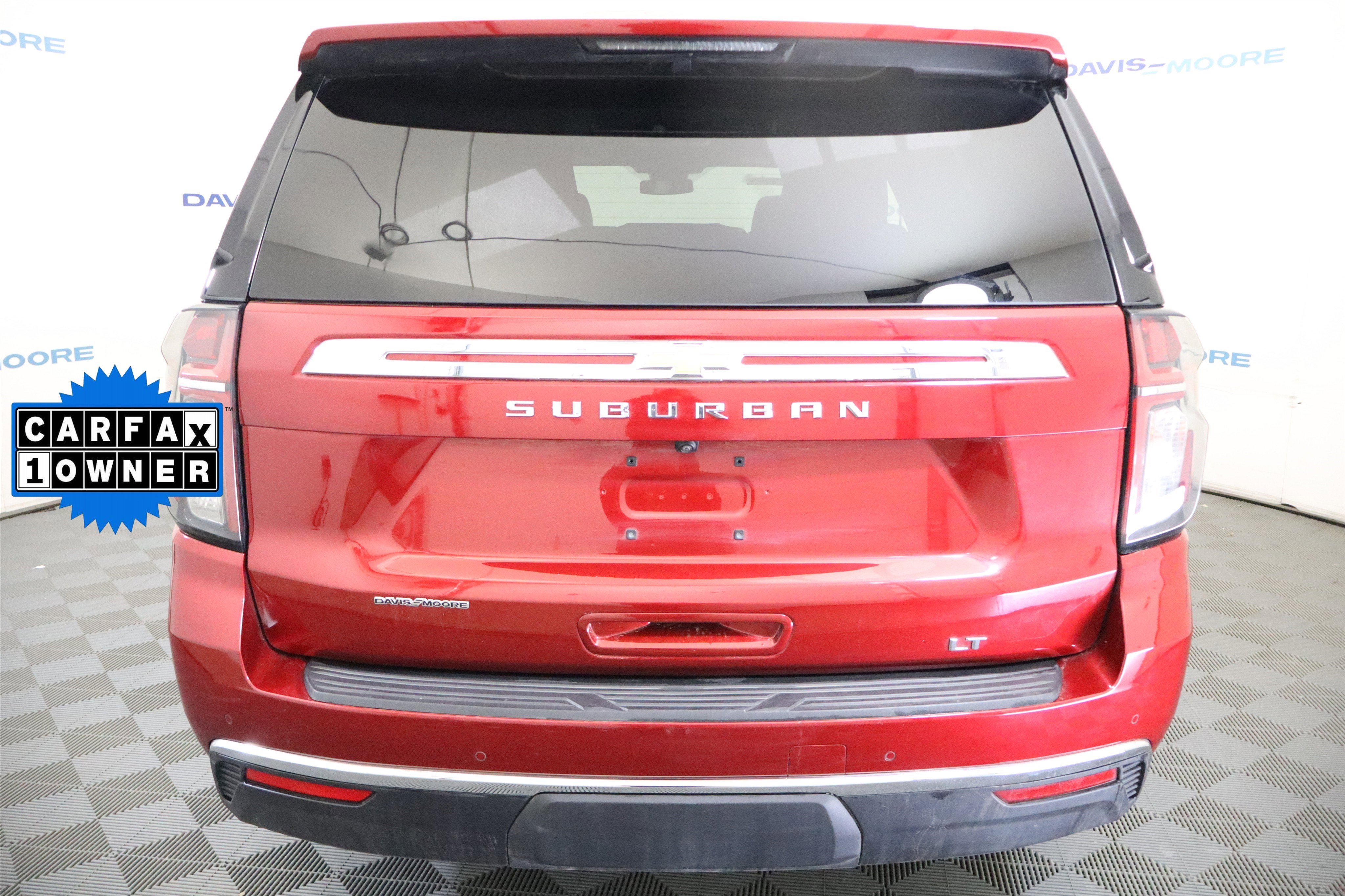 2023 Chevrolet Suburban LT