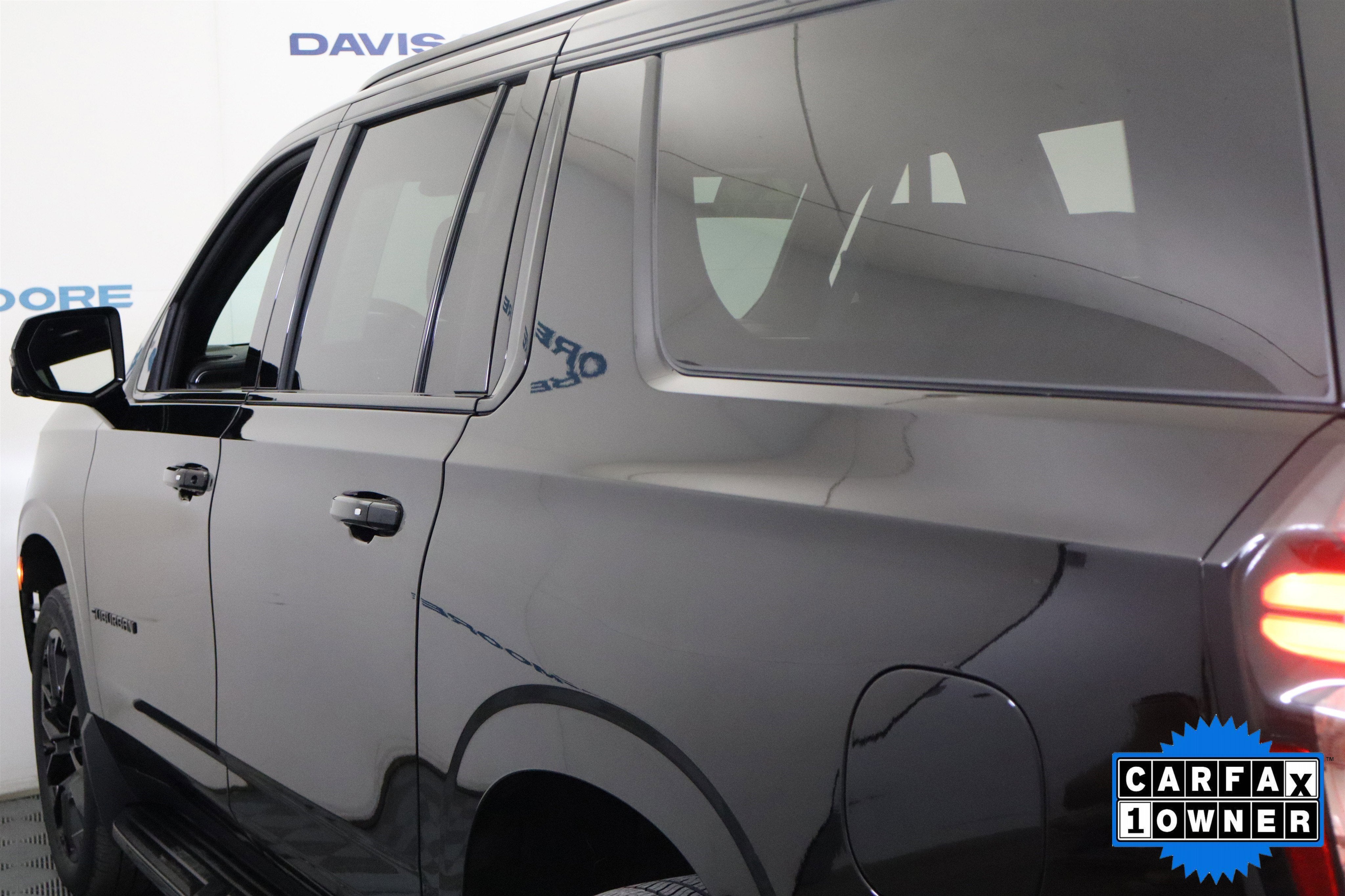 2023 Chevrolet Suburban RST