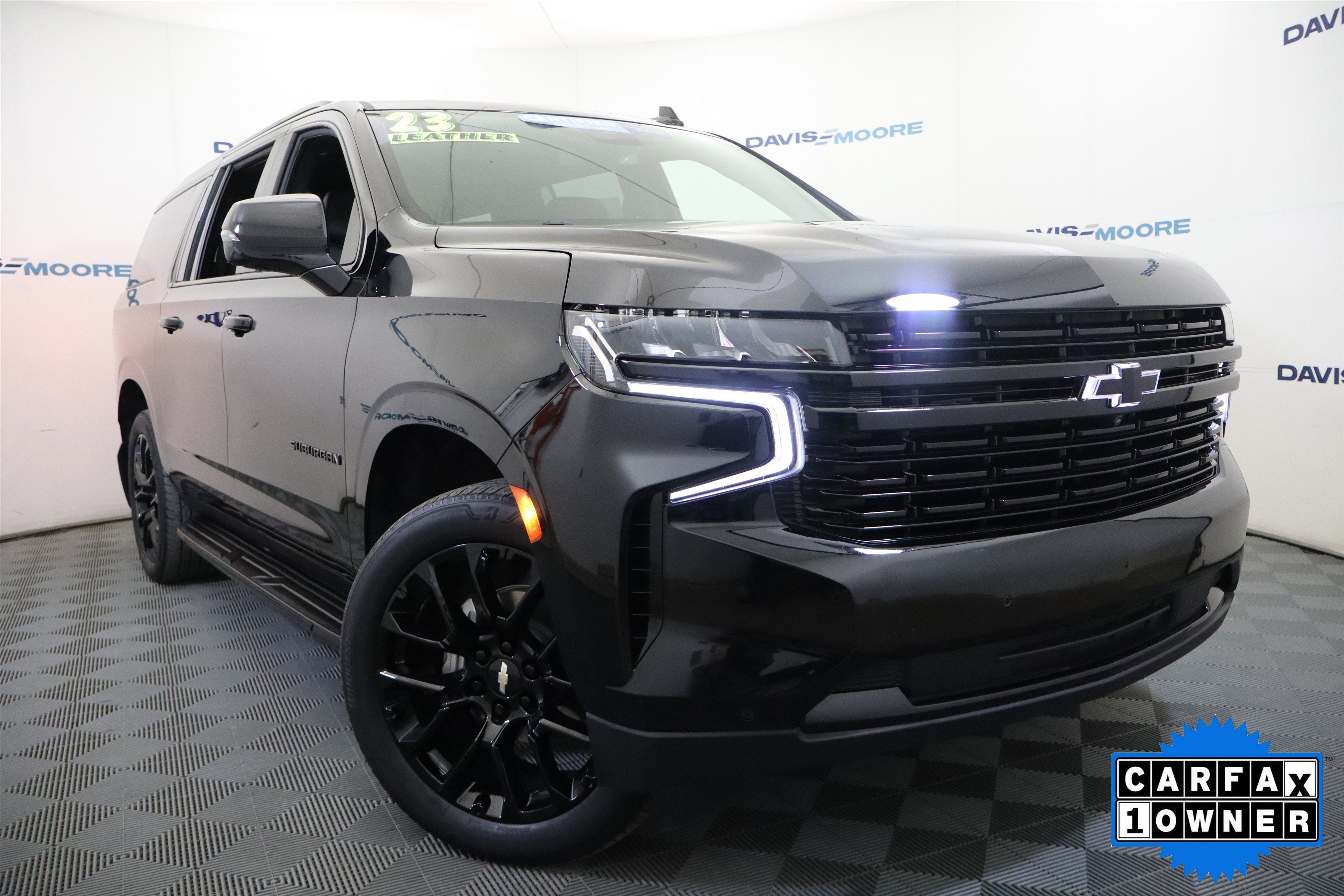 2023 Chevrolet Suburban RST