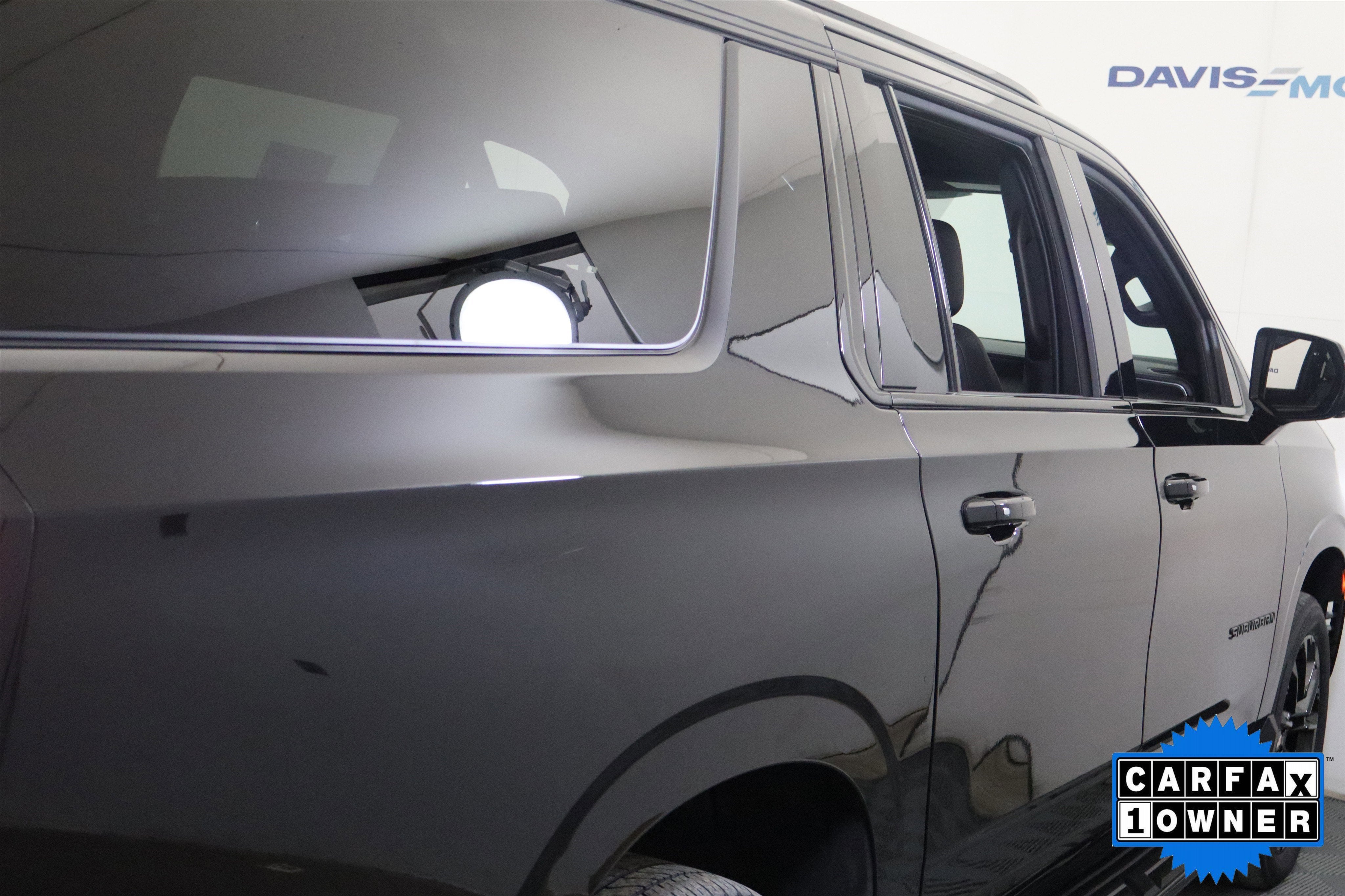 2023 Chevrolet Suburban RST