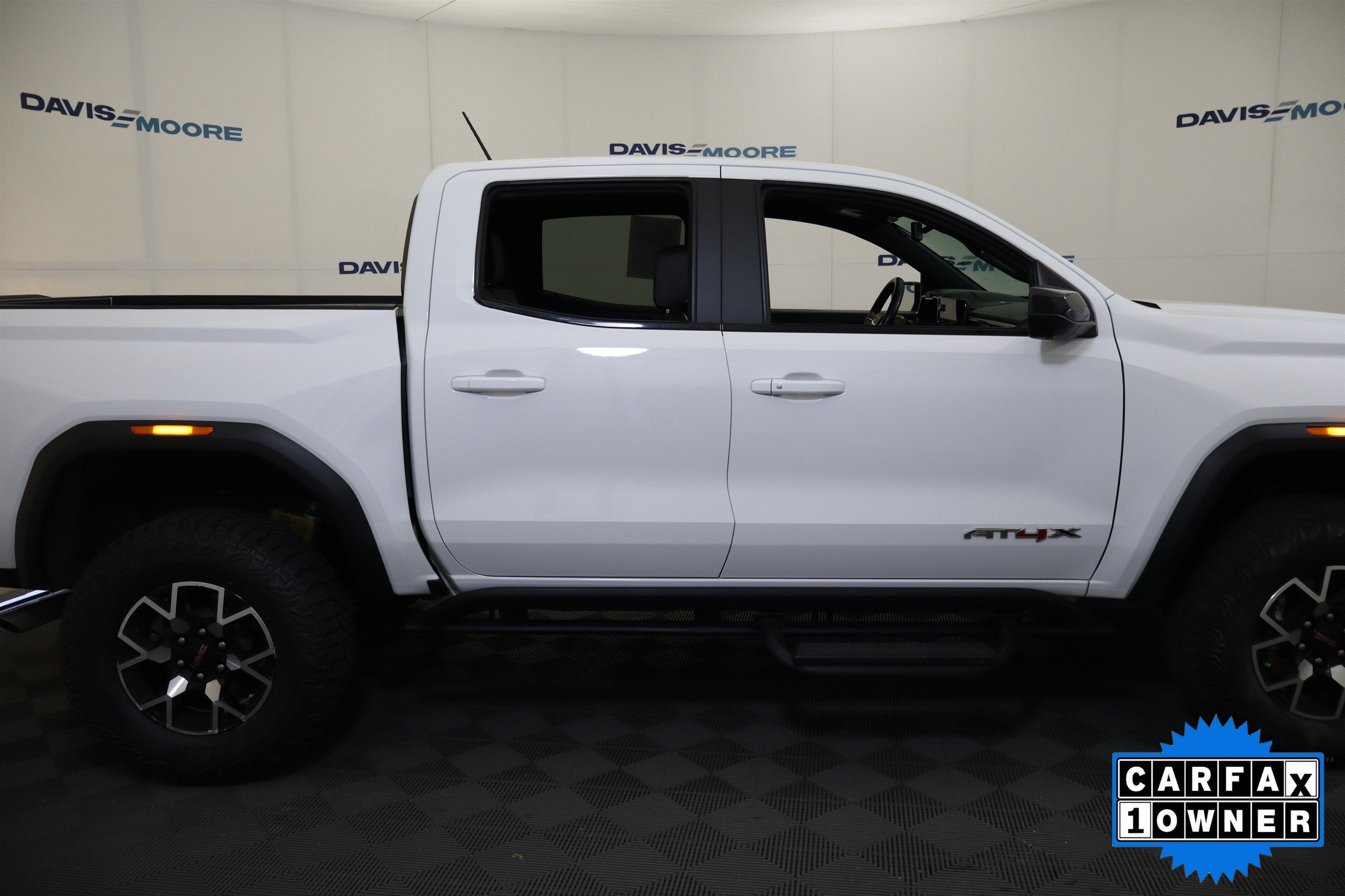 2023 GMC Canyon AT4X