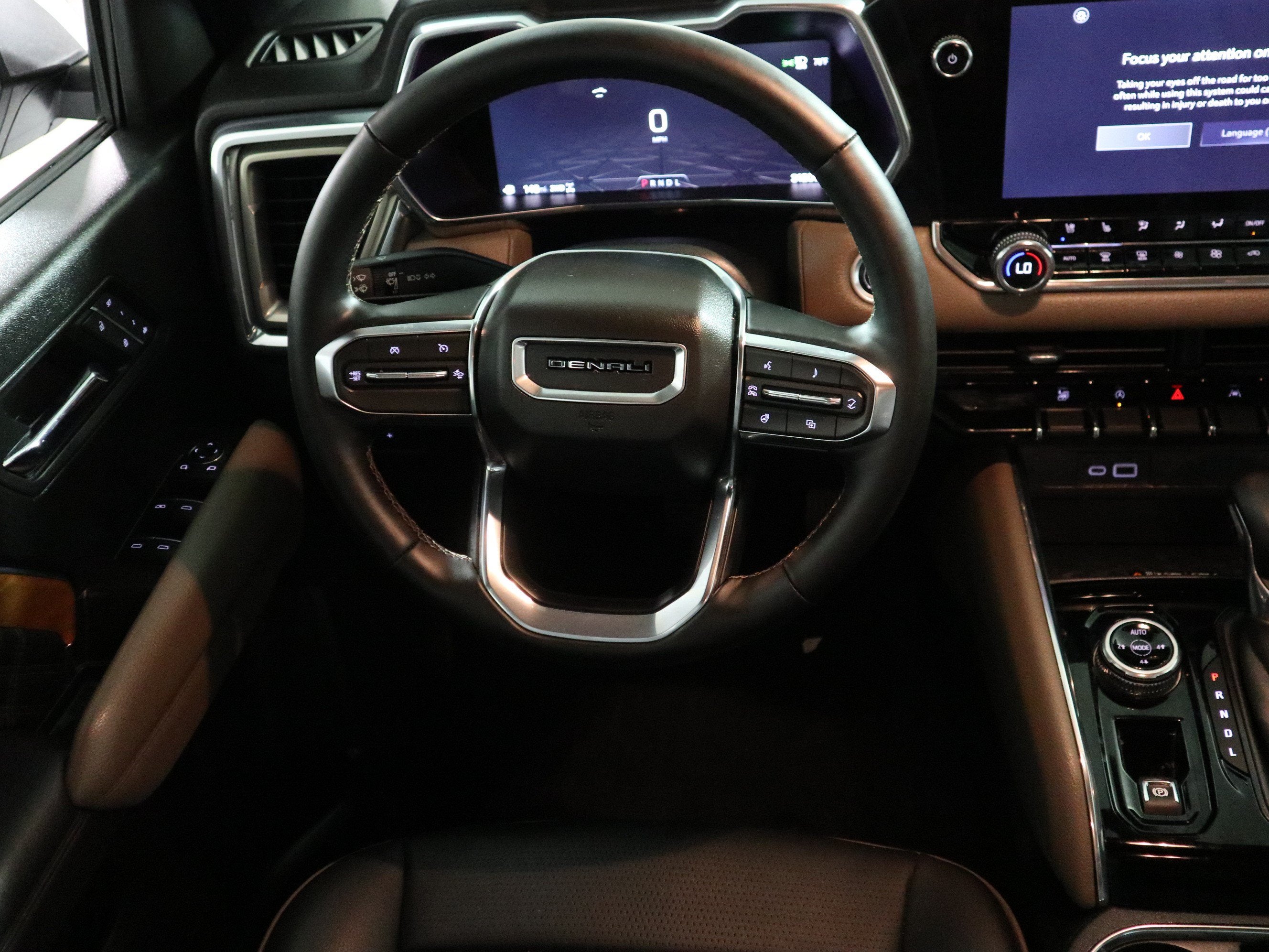 2024 GMC Canyon Denali