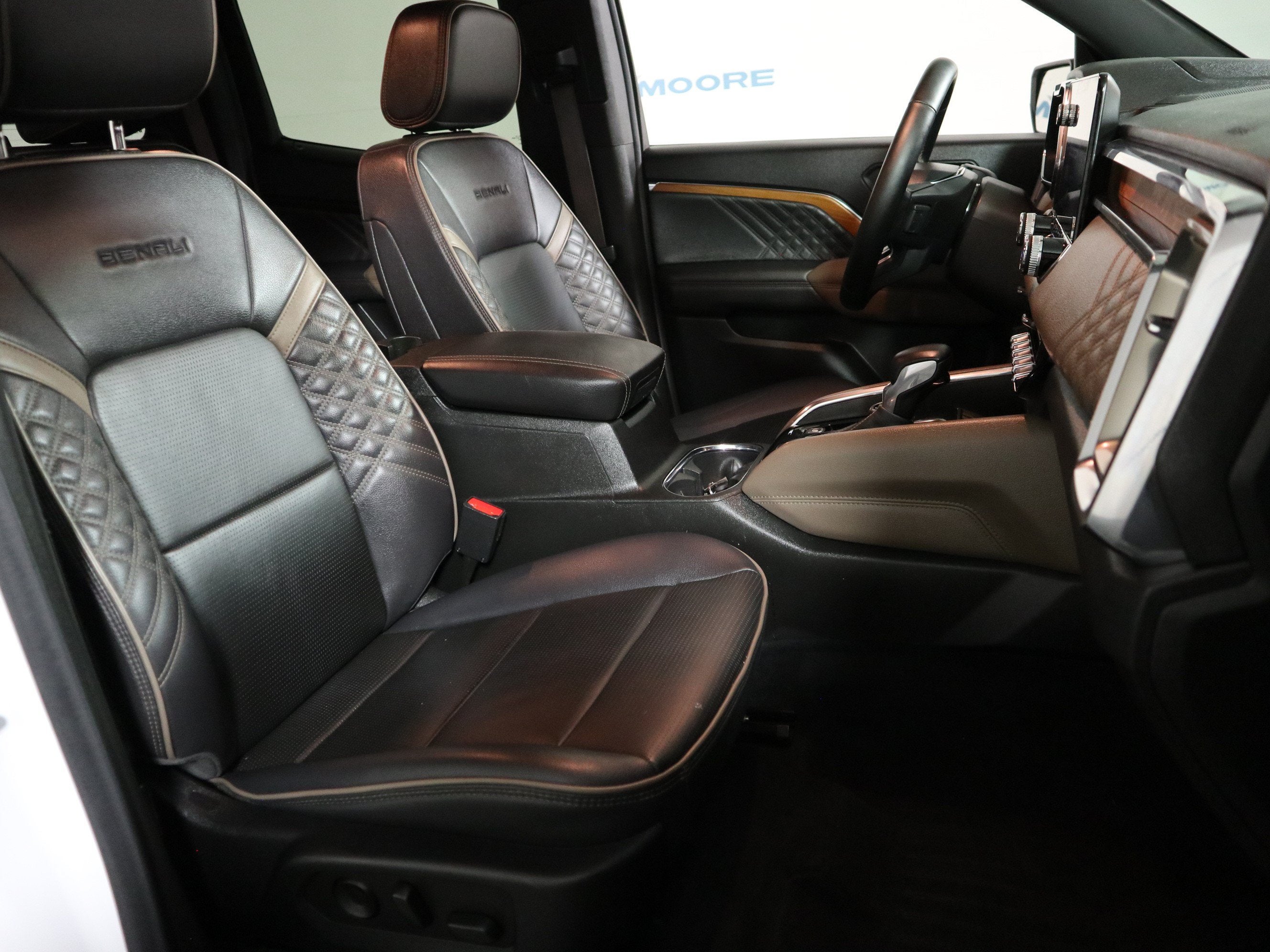 2024 GMC Canyon Denali