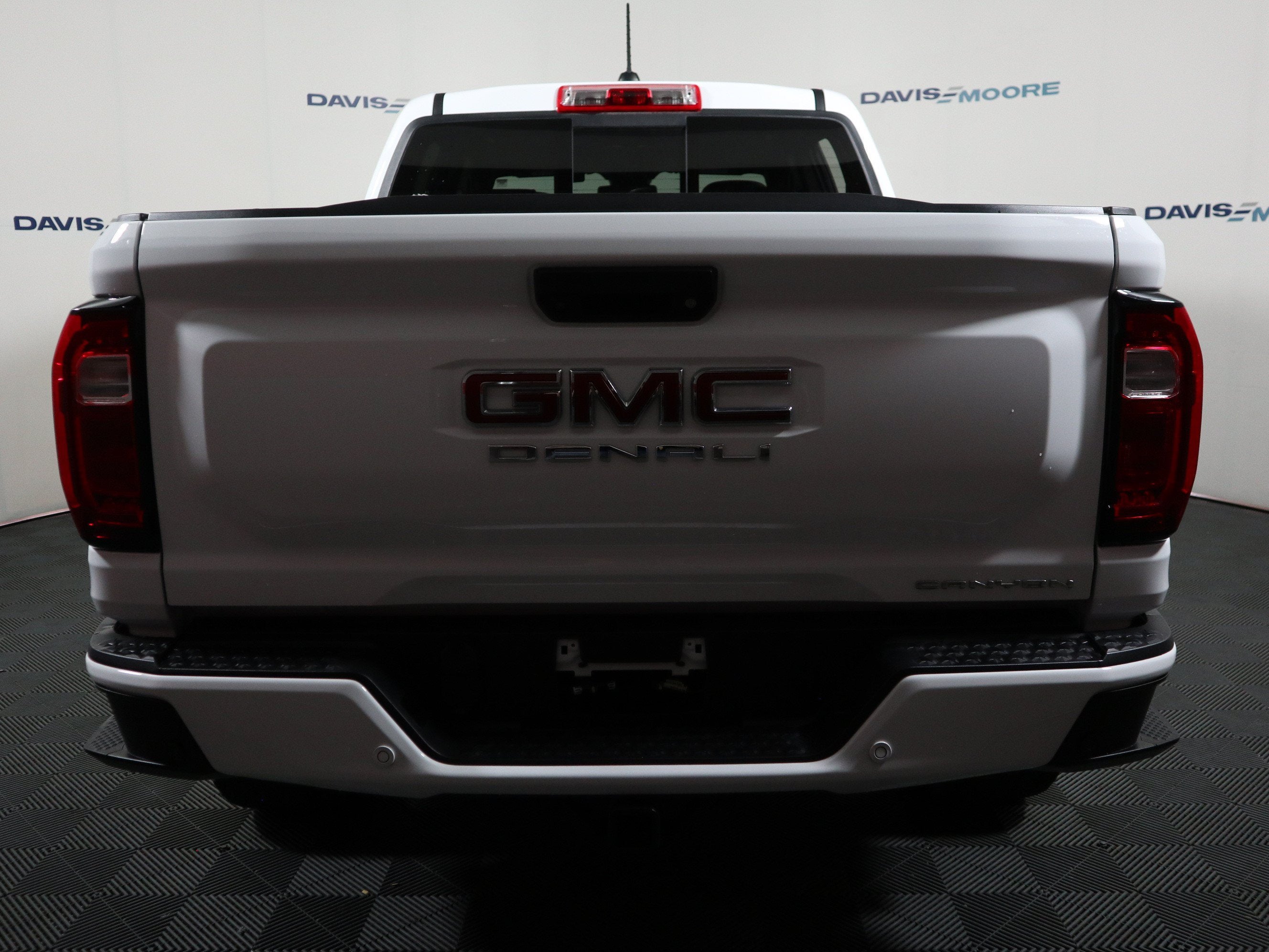 2024 GMC Canyon Denali