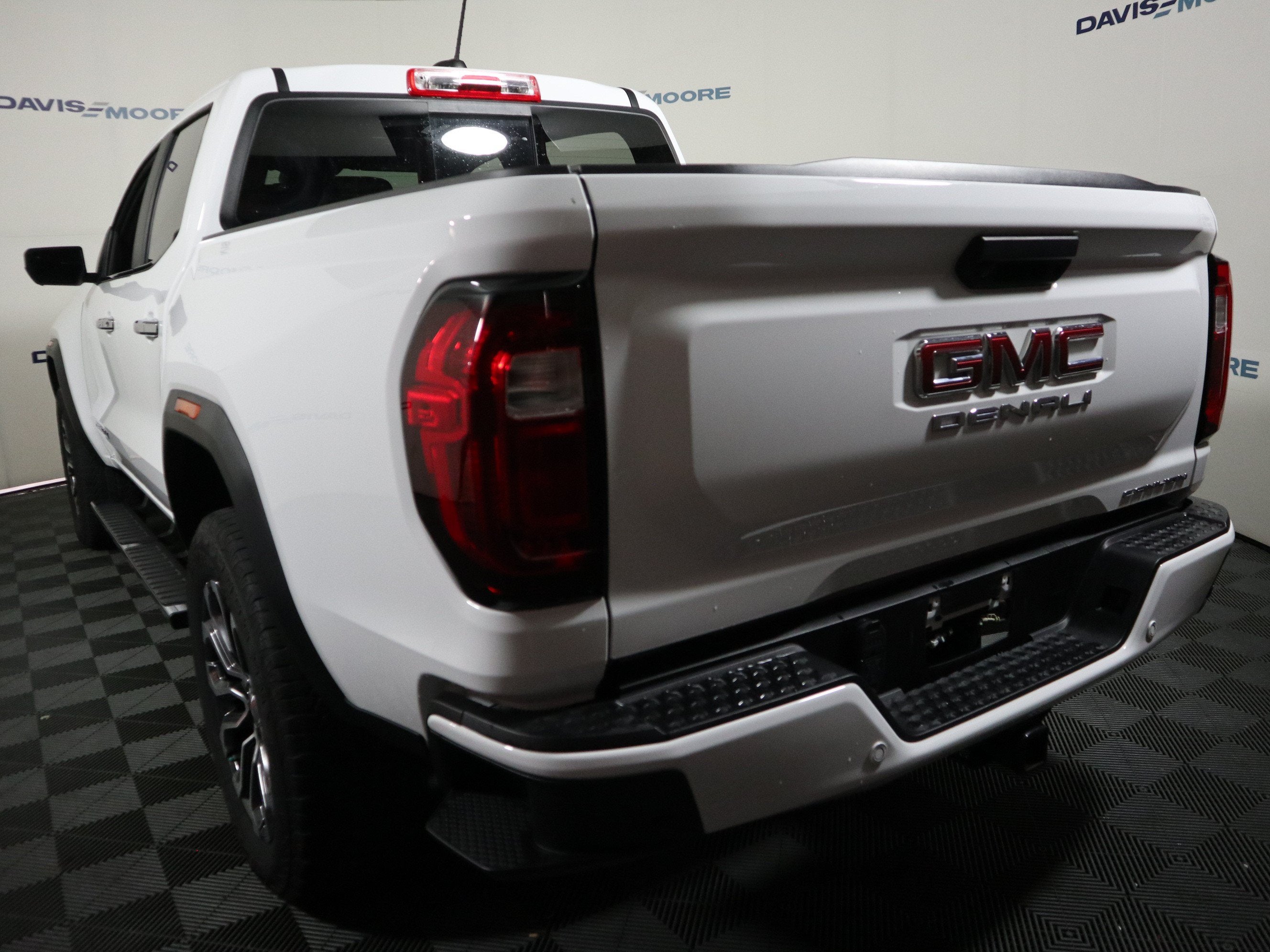 2024 GMC Canyon Denali