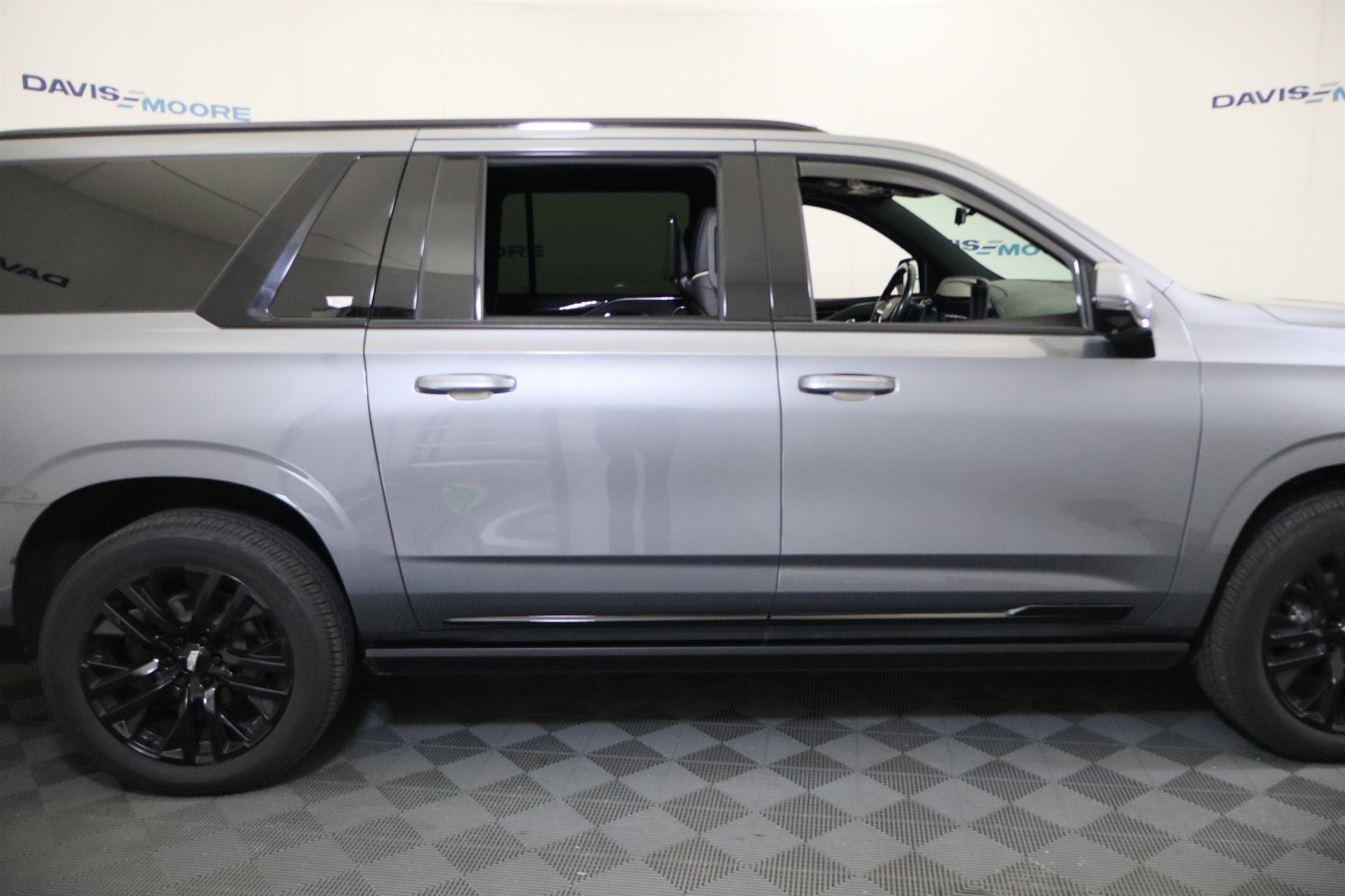 2021 Cadillac Escalade ESV Sport