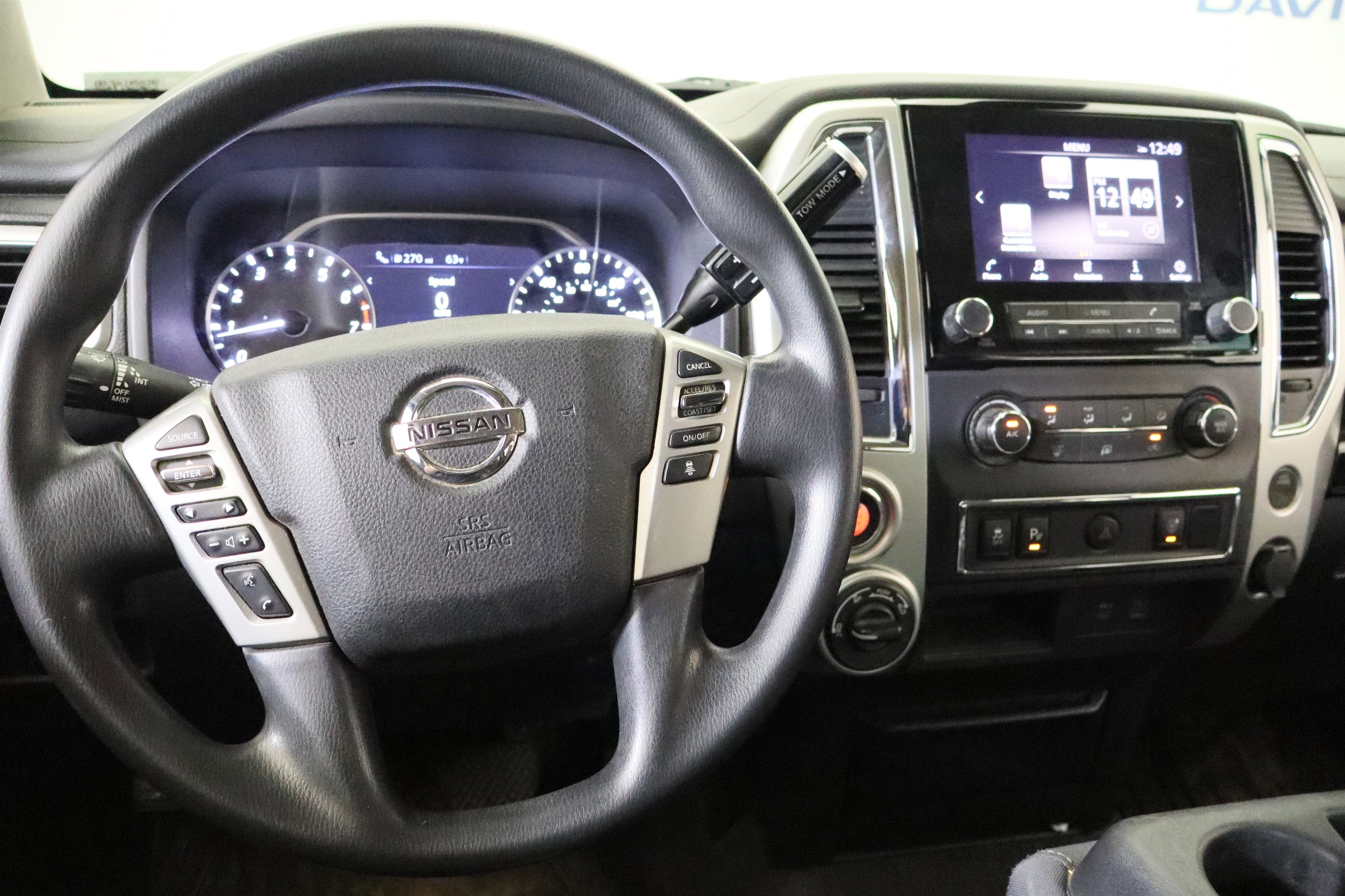 2021 Nissan TITAN Crew Cab SV 4x4