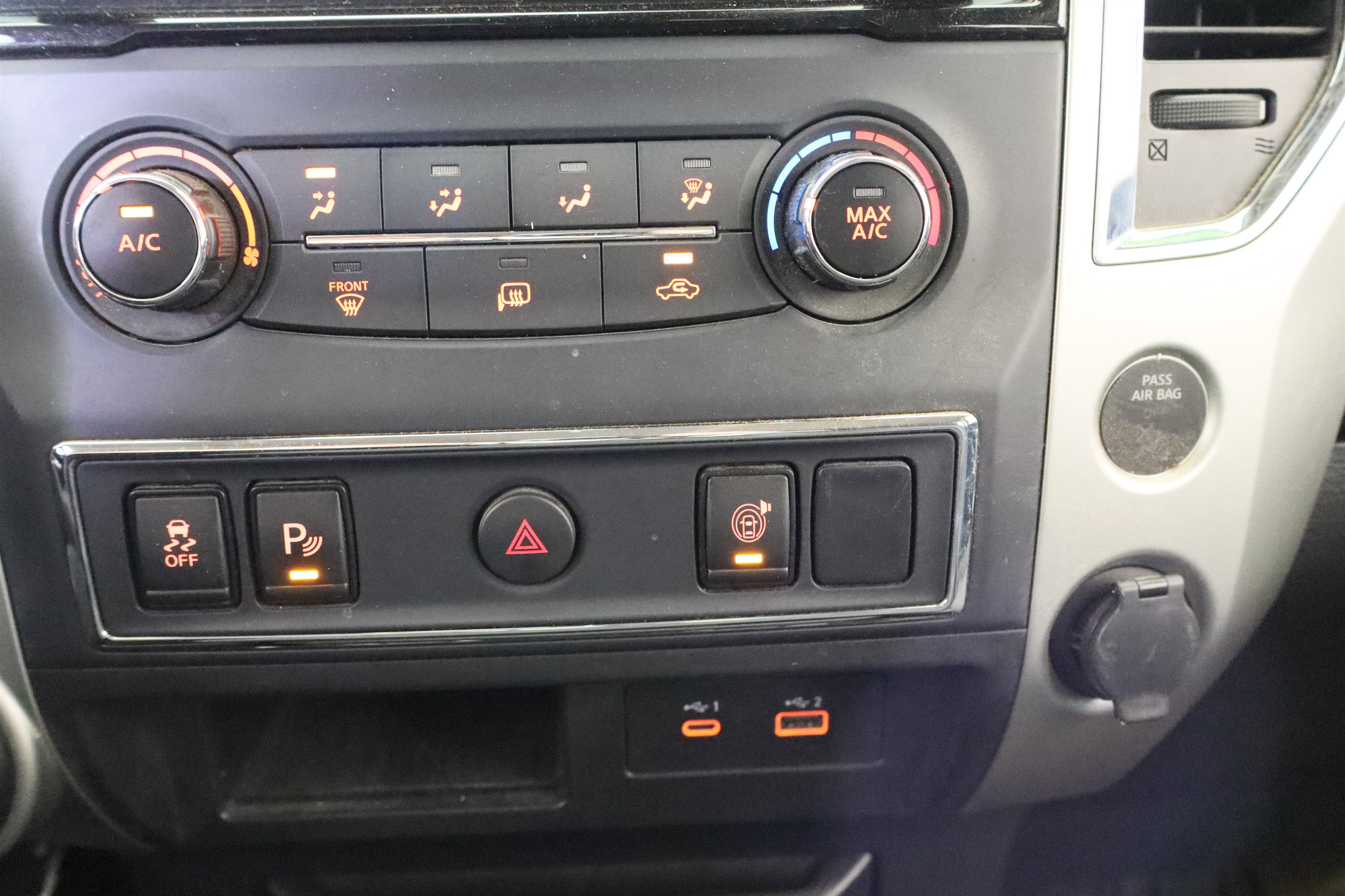 2021 Nissan TITAN Crew Cab SV 4x4