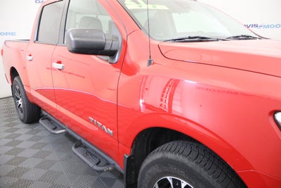 2021 Nissan TITAN Crew Cab SV 4x4