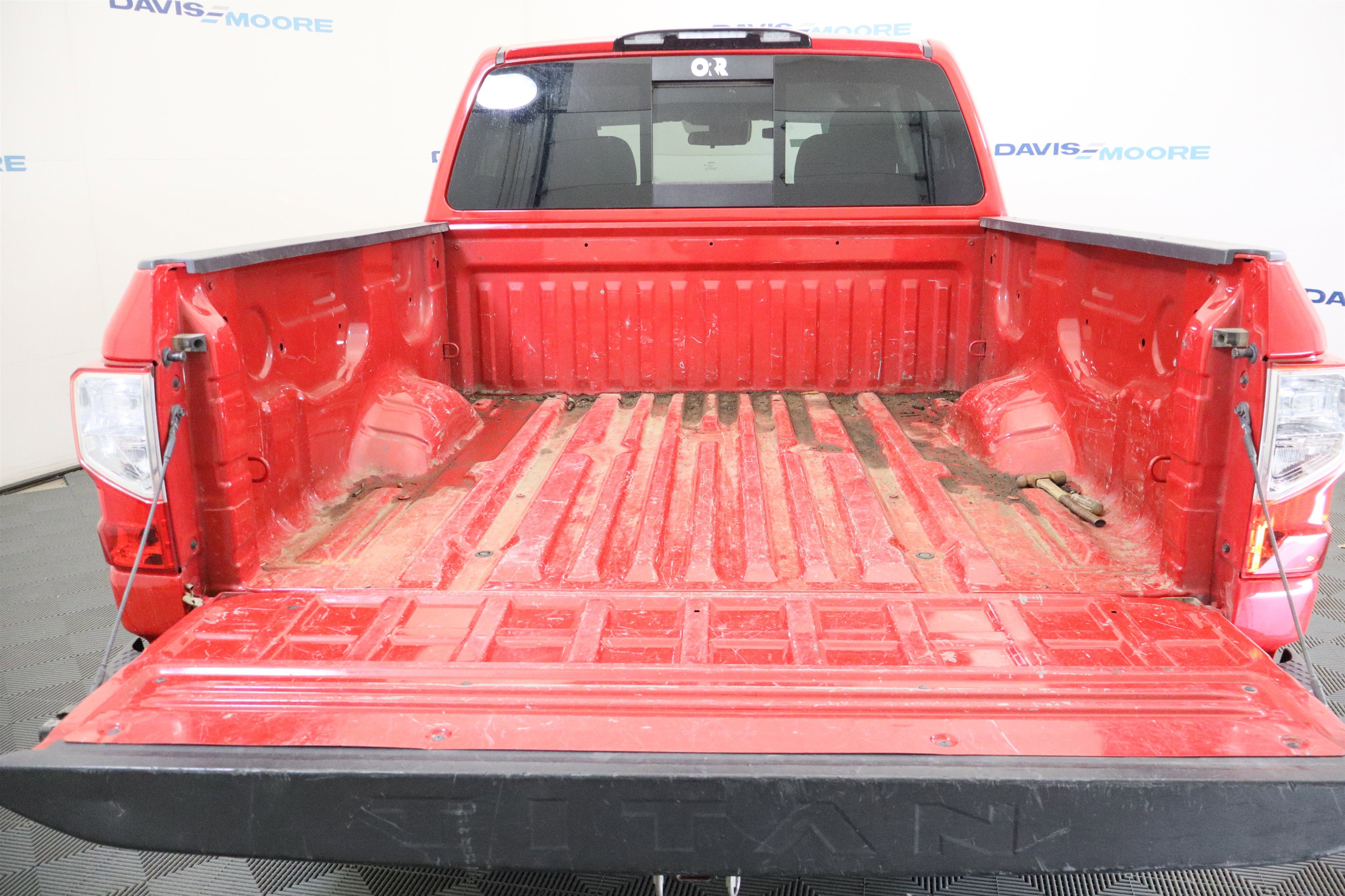 2021 Nissan TITAN Crew Cab SV 4x4