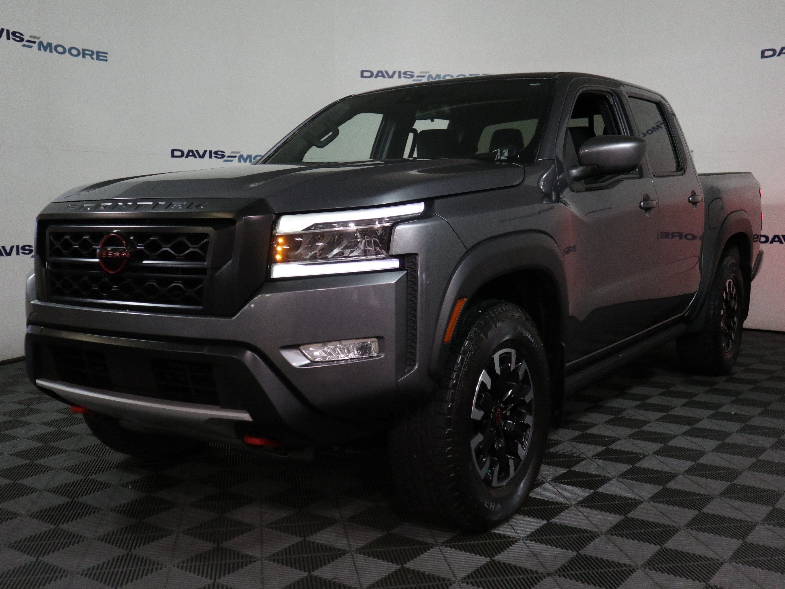 2024 Nissan Frontier Crew Cab PRO-4X 4x4
